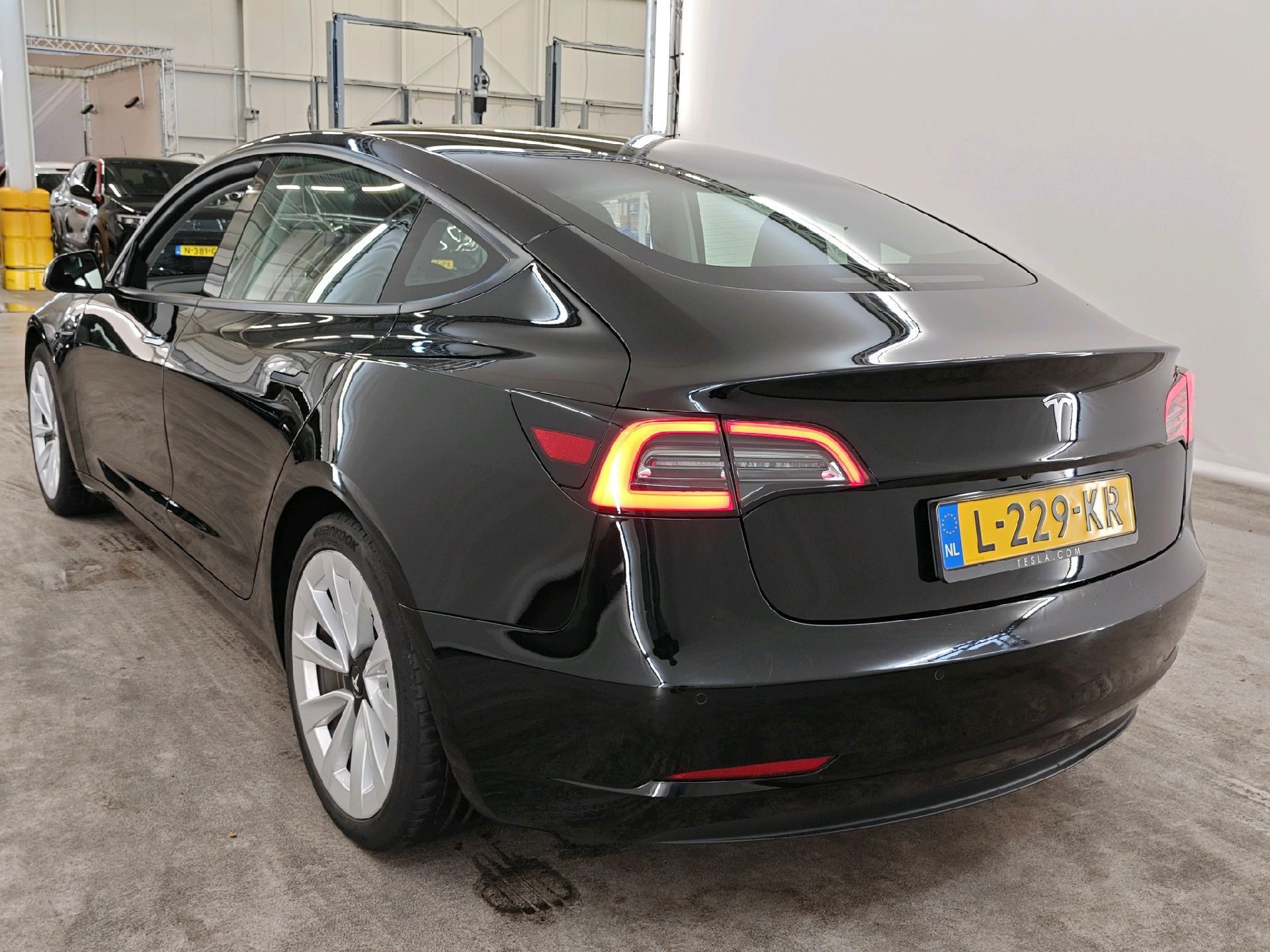 Tesla Model 3 RWD Plus 60 kWh SOH 92 (2021), foto 2