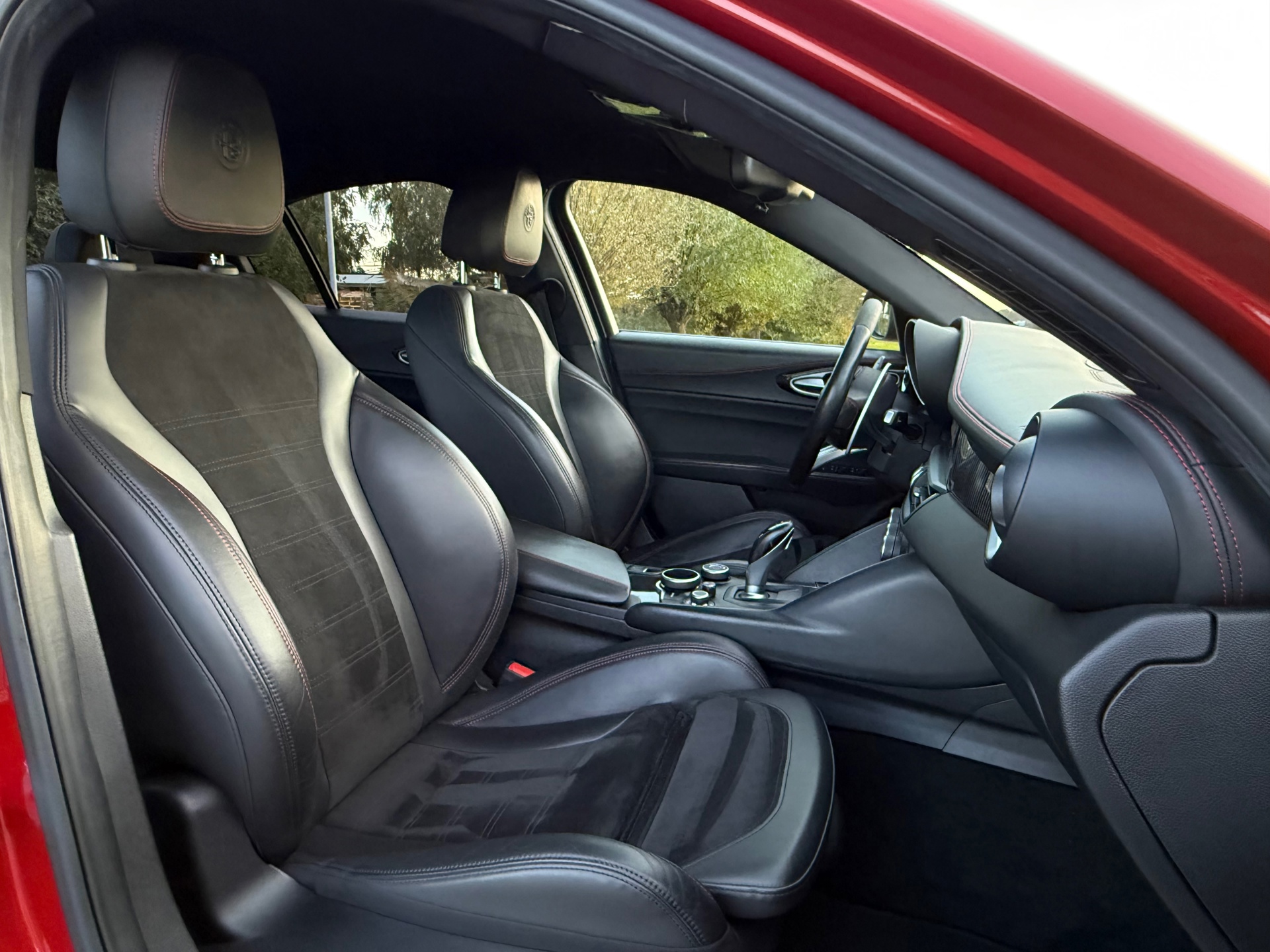 Alfa Romeo Giulia 2.9 V6 Quadrifoglio (2018), foto 10
