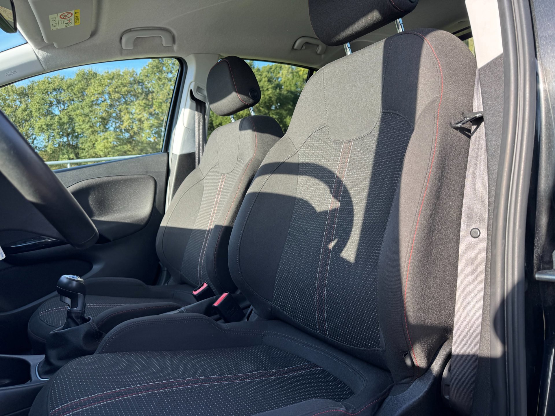 Opel Corsa 1.4 Black Edition top (2018), foto 9