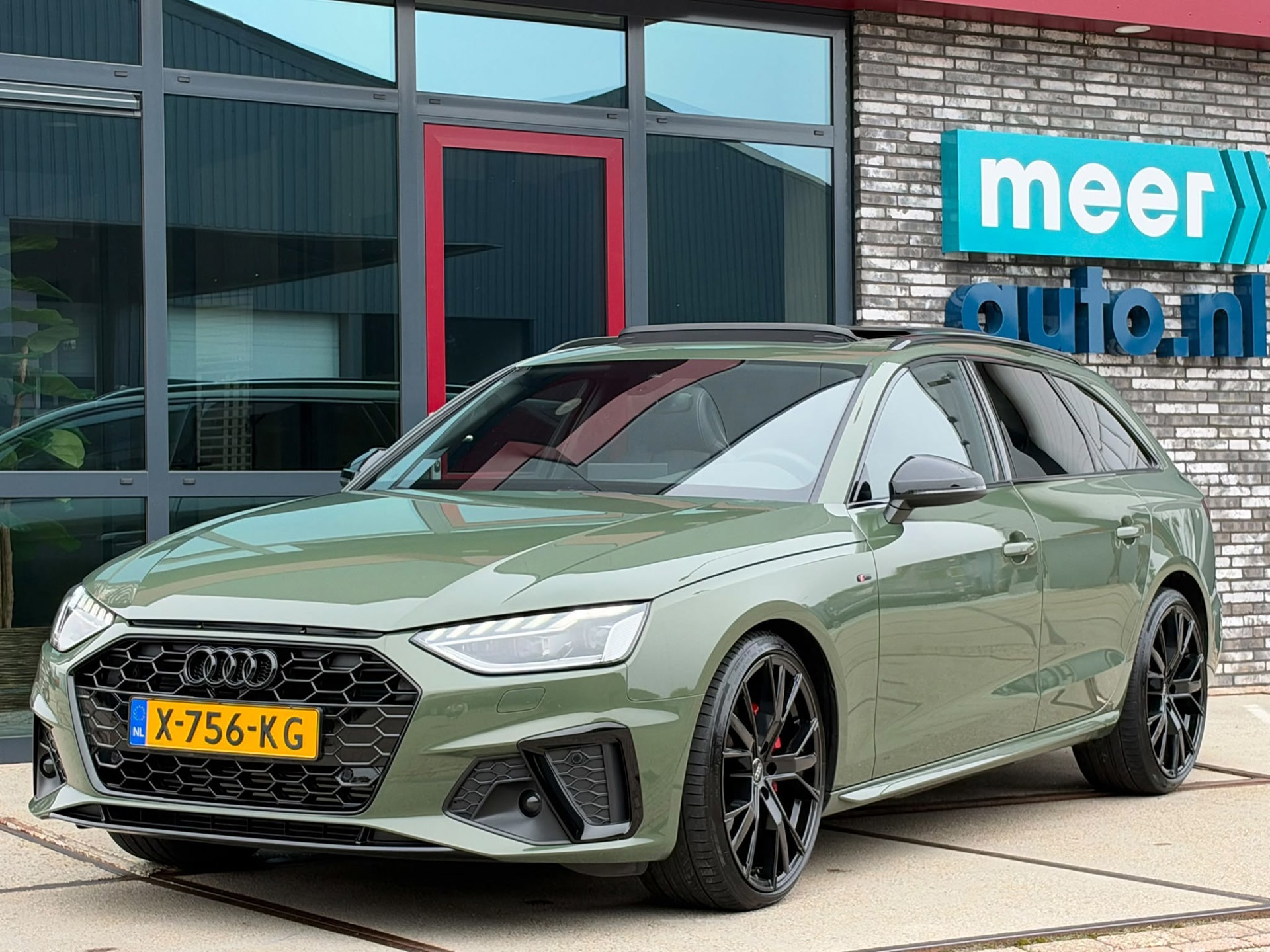Audi A4 Avant 40 TFSI S-LINE Competition VIRTUAL (2023), foto 13