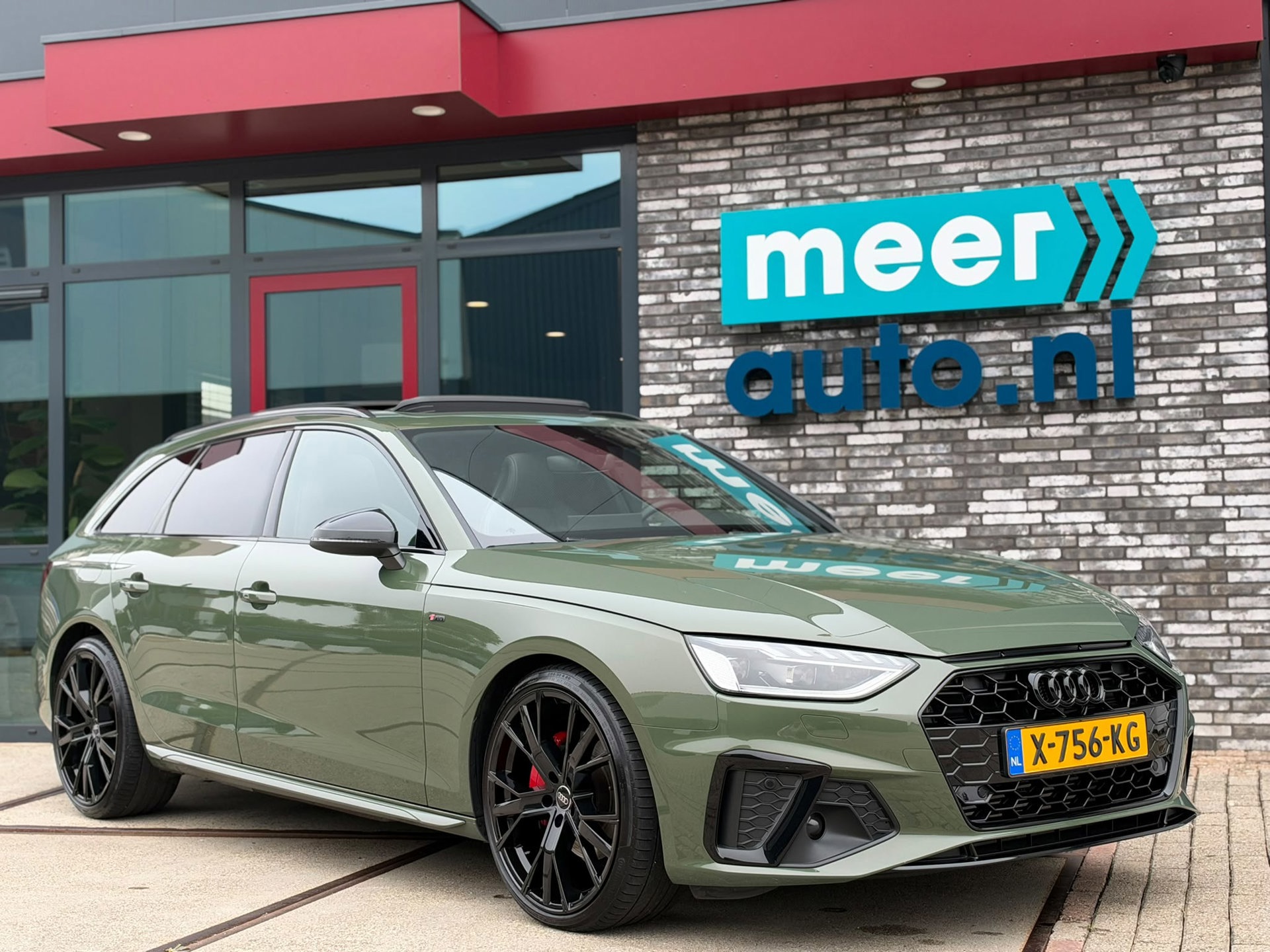 Audi A4 Avant 40 TFSI S-LINE Competition VIRTUAL (2023), foto 18