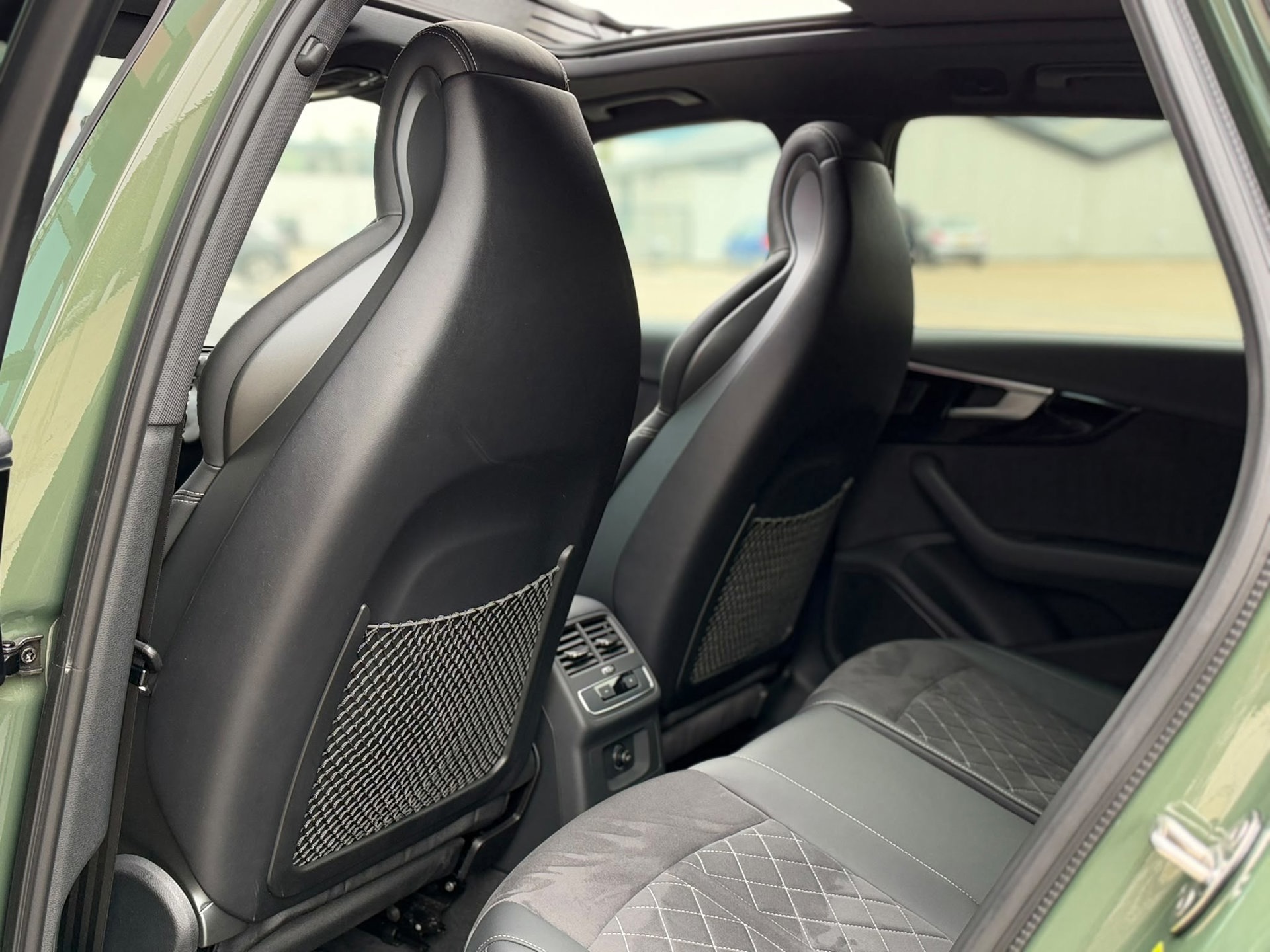 Audi A4 Avant 40 TFSI S-LINE Competition VIRTUAL (2023), foto 20