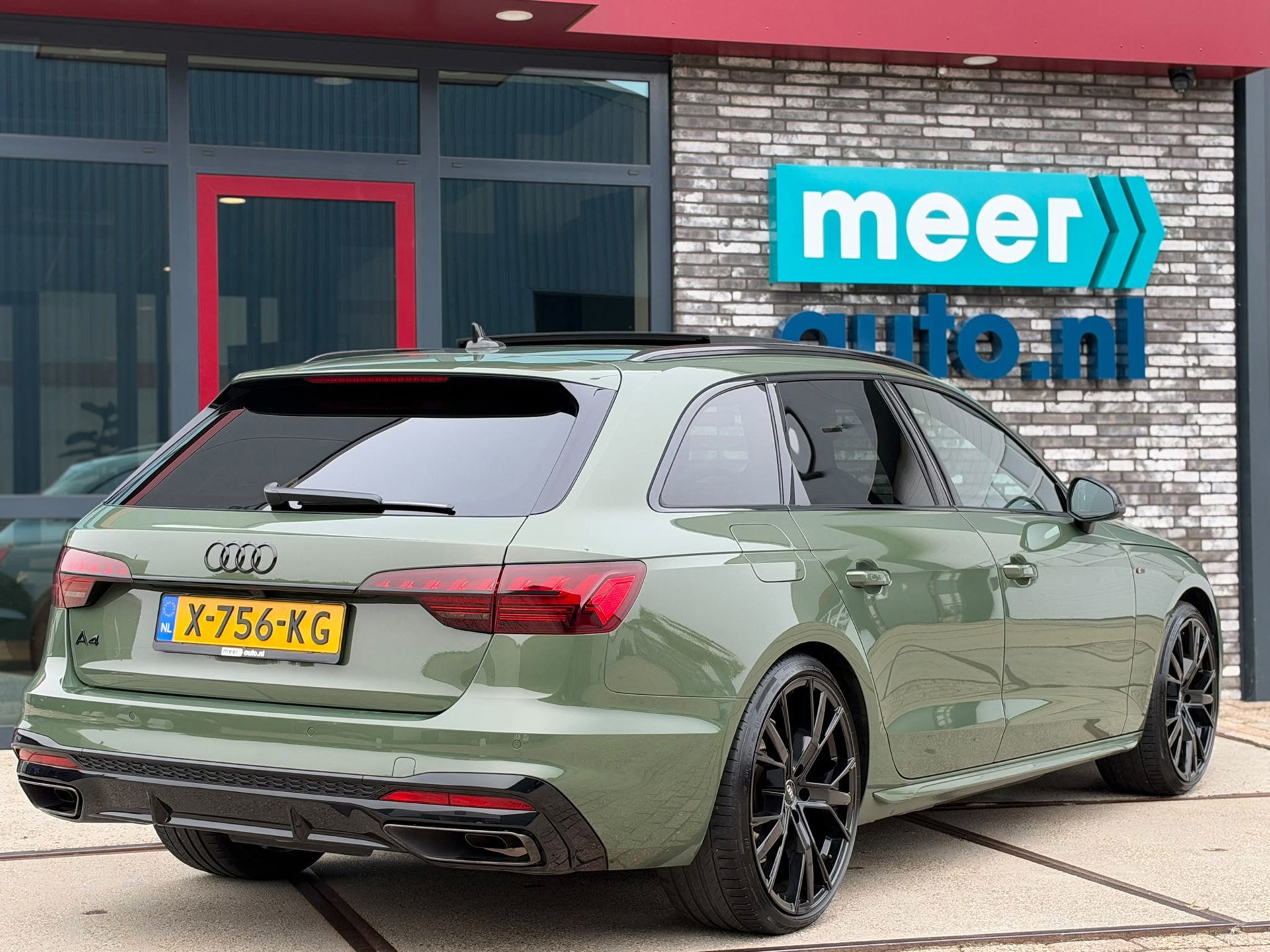 Audi A4 Avant 40 TFSI S-LINE Competition VIRTUAL (2023), foto 21