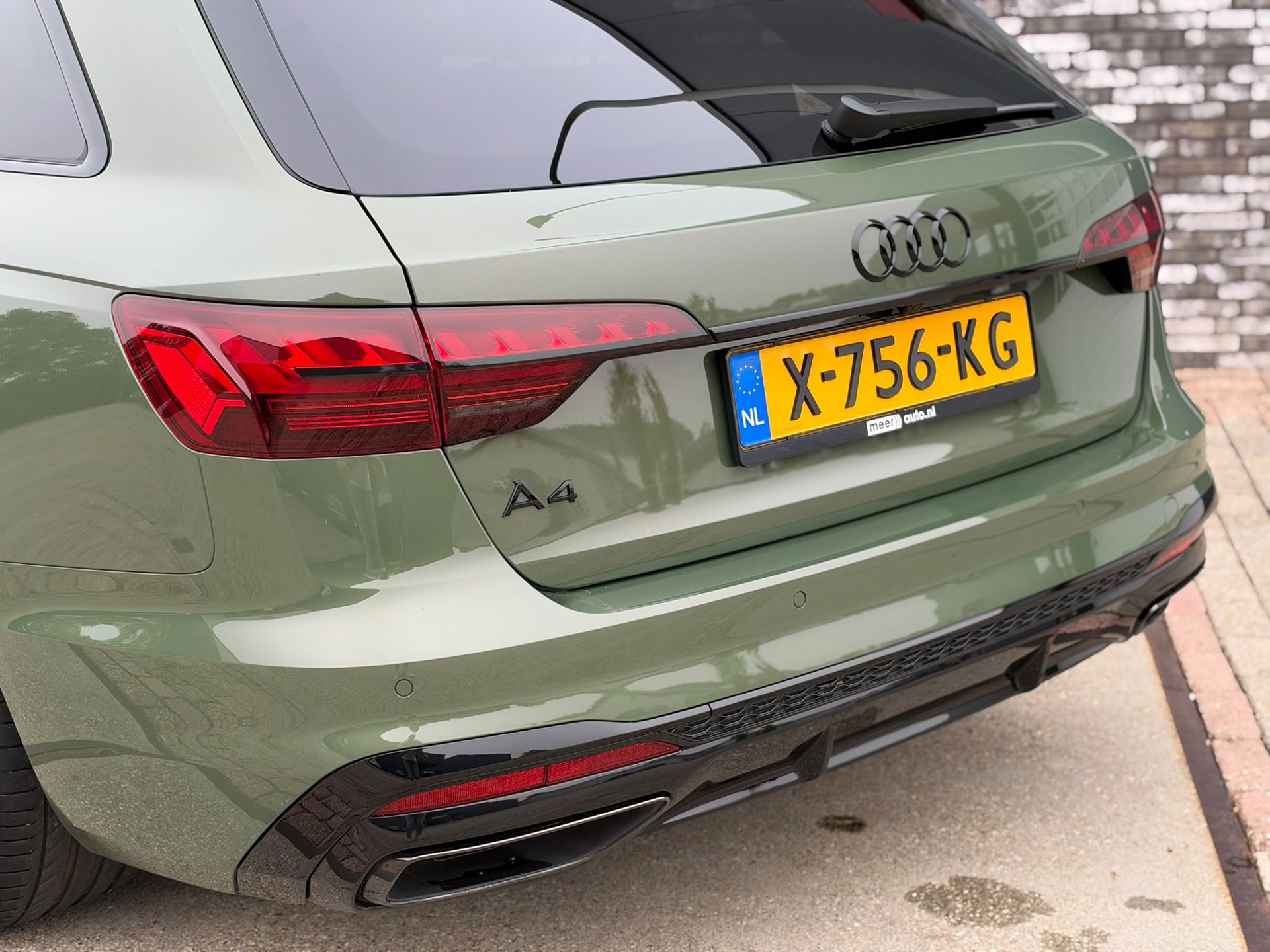 Audi A4 Avant 40 TFSI S-LINE Competition VIRTUAL (2023), foto 32