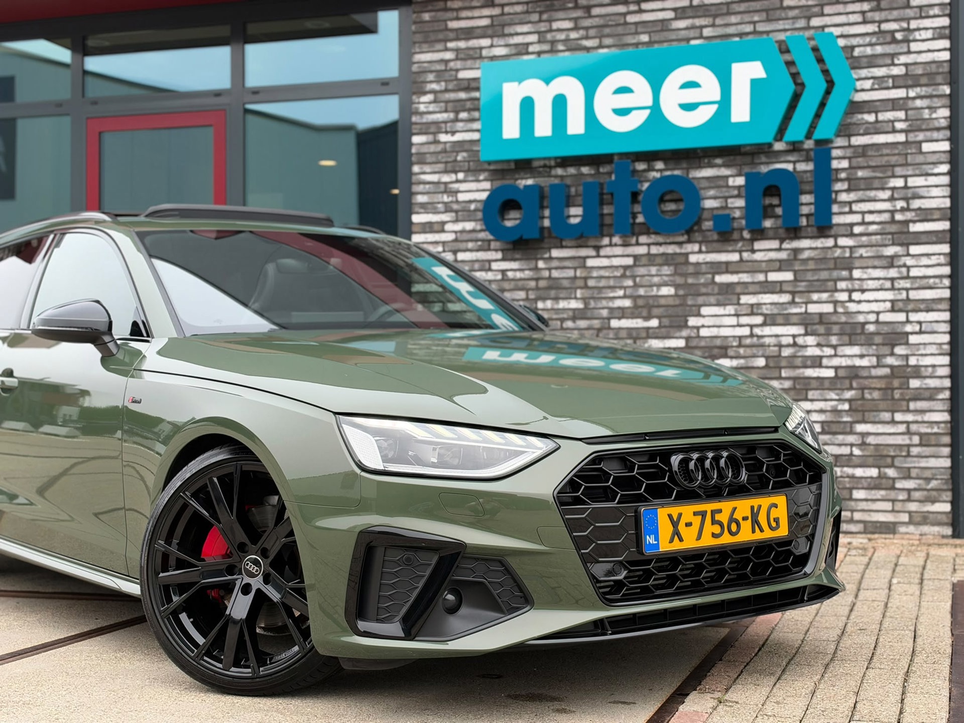 Audi A4 Avant 40 TFSI S-LINE Competition VIRTUAL (2023), foto 36