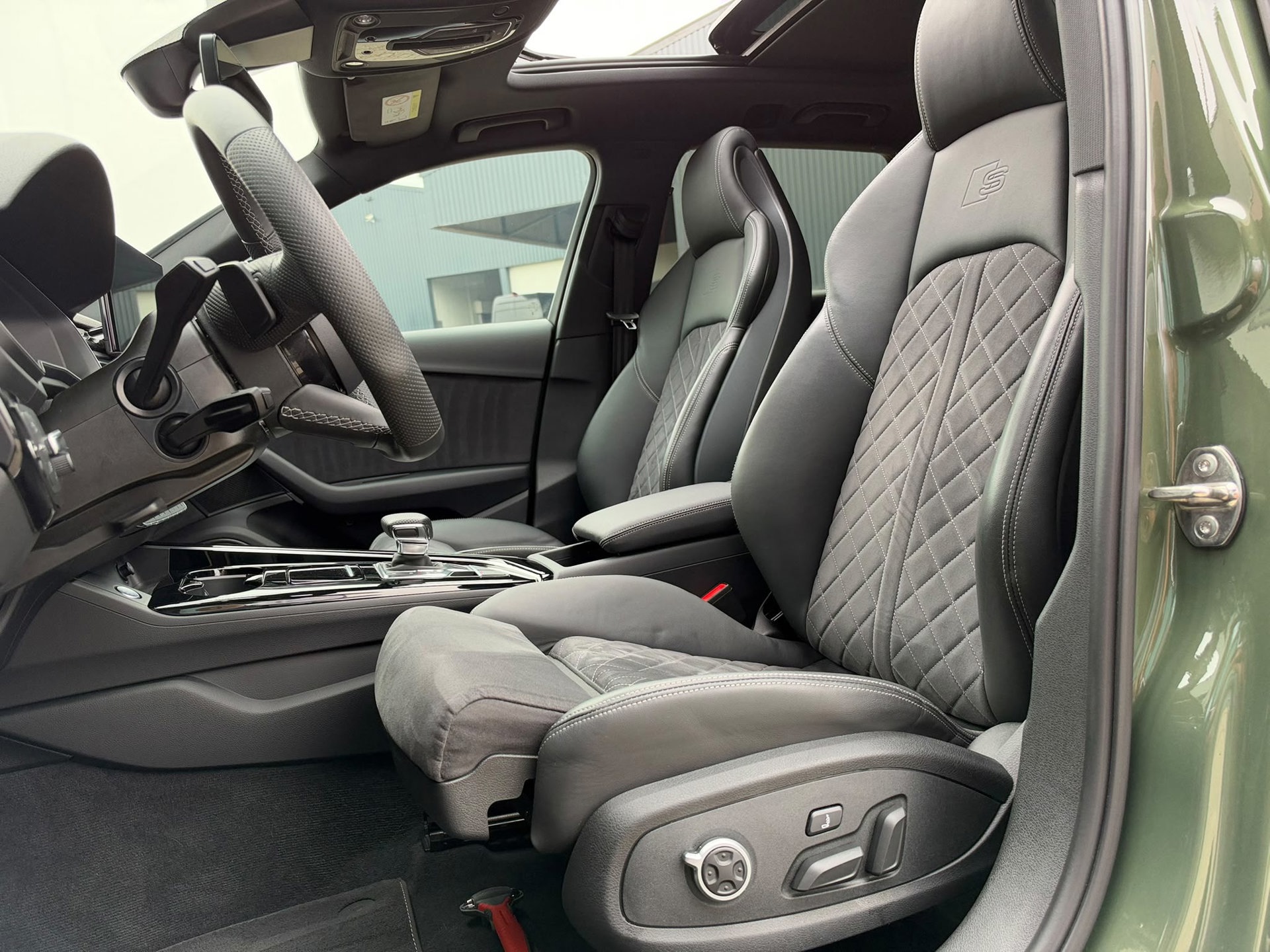 Audi A4 Avant 40 TFSI S-LINE Competition VIRTUAL (2023), foto 6