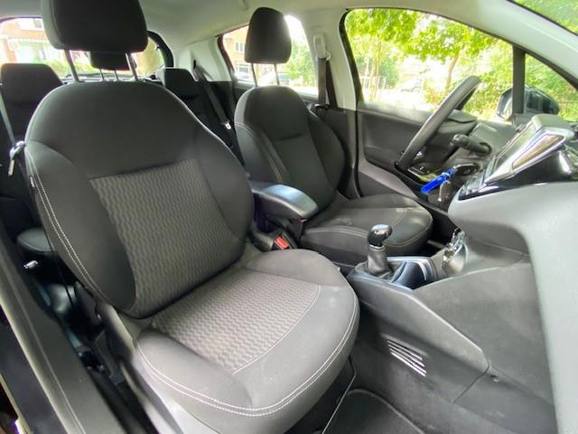 Peugeot 208 1.2 PureTech Active 5DRS (2018), foto 4