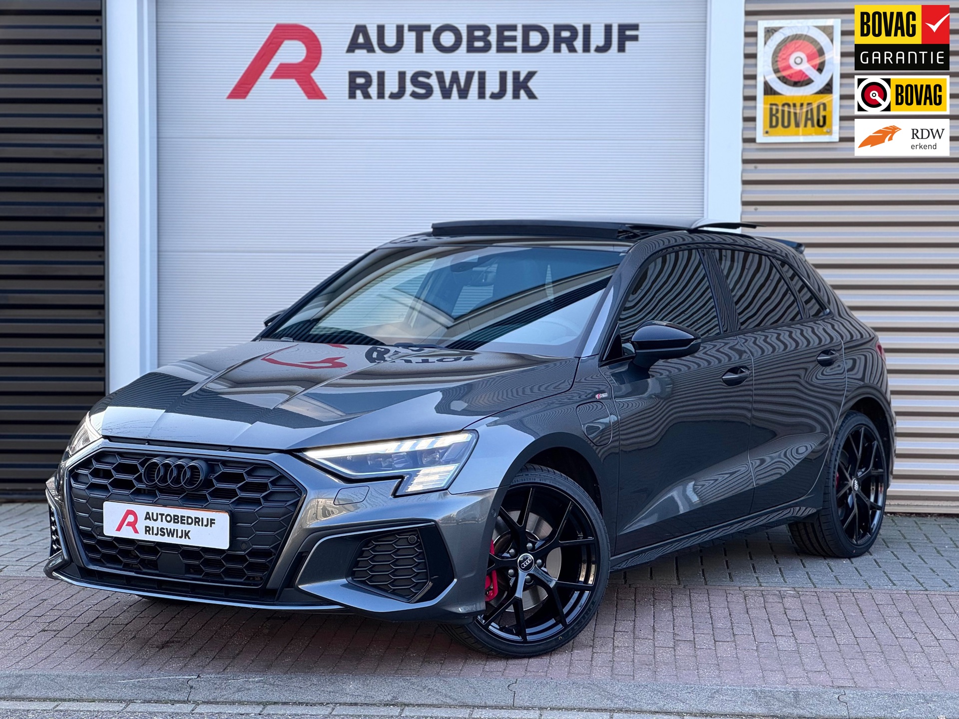 Audi A3 Sportback 45 TFSI e S edition Competition S3 (2022), foto 1