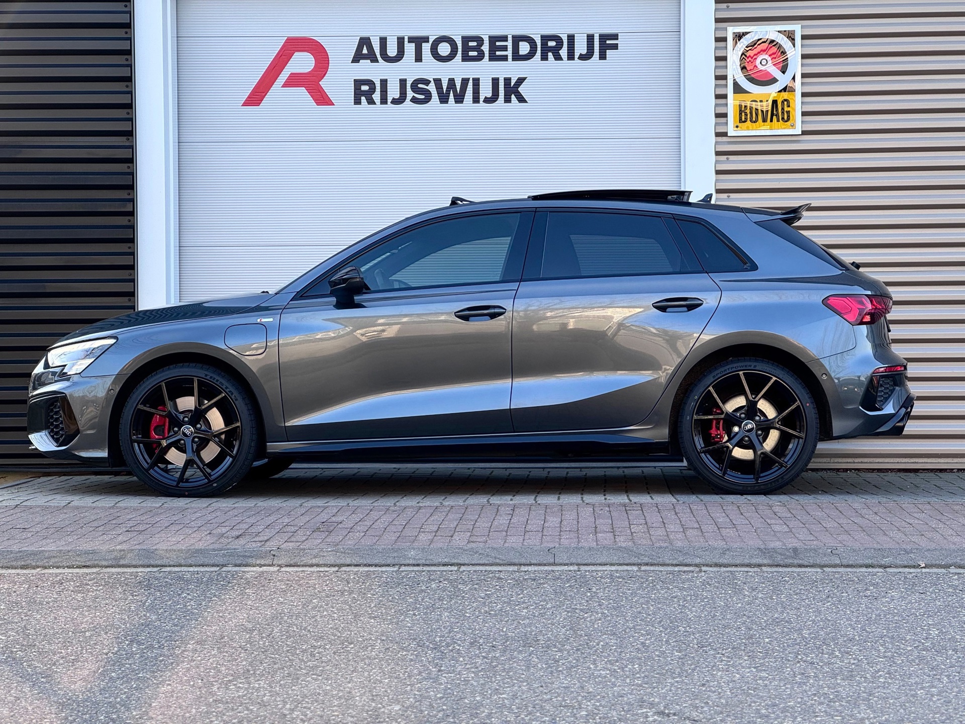 Audi A3 Sportback 45 TFSI e S edition Competition S3 (2022), foto 2