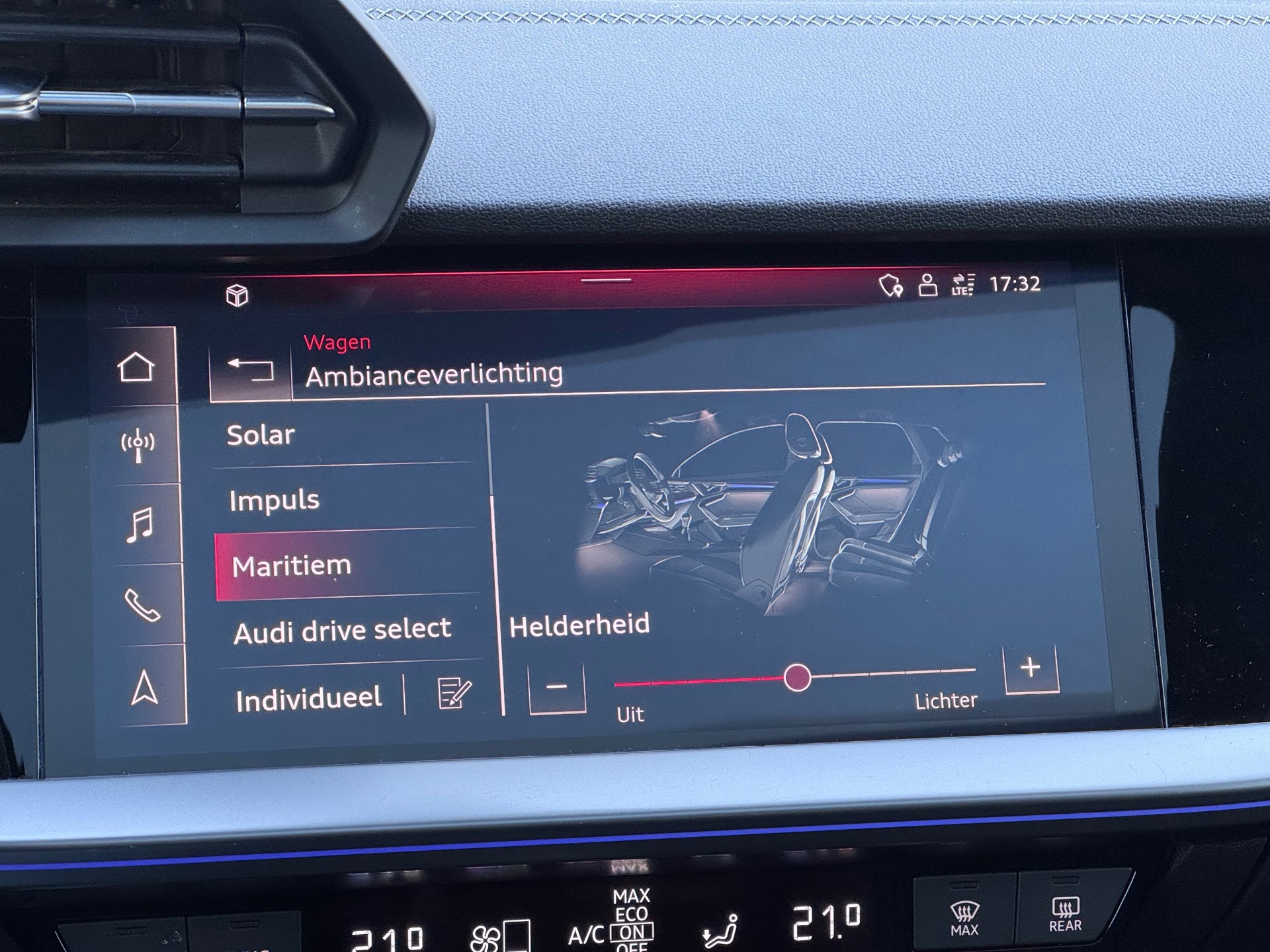 Audi A3 Sportback 45 TFSI e S edition Competition S3 (2022), foto 22
