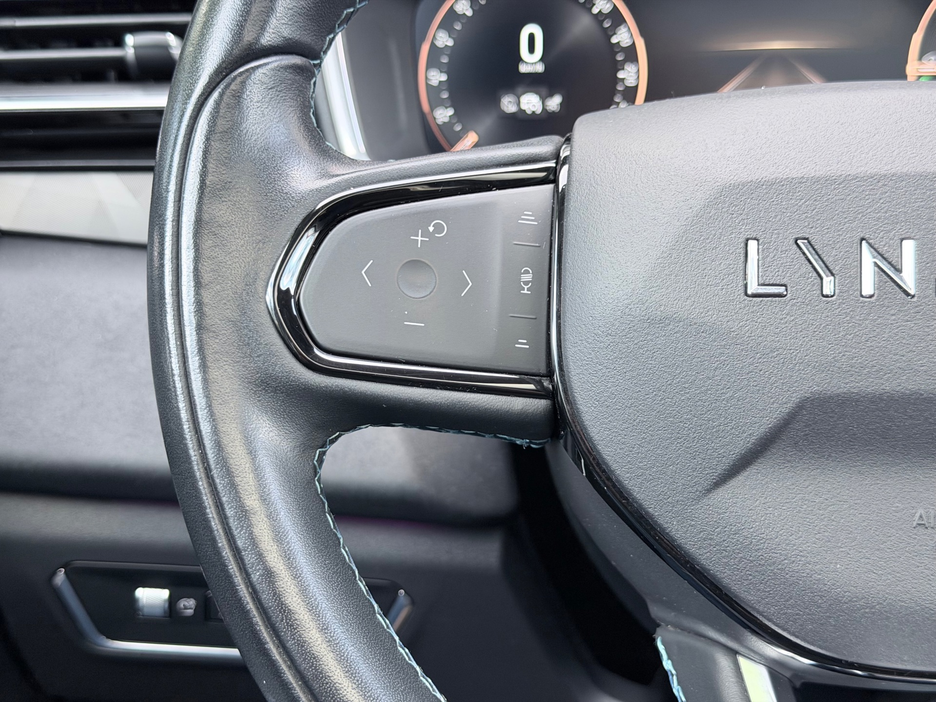 Lynk & Co 01 1.5 Pano (2022), foto 15
