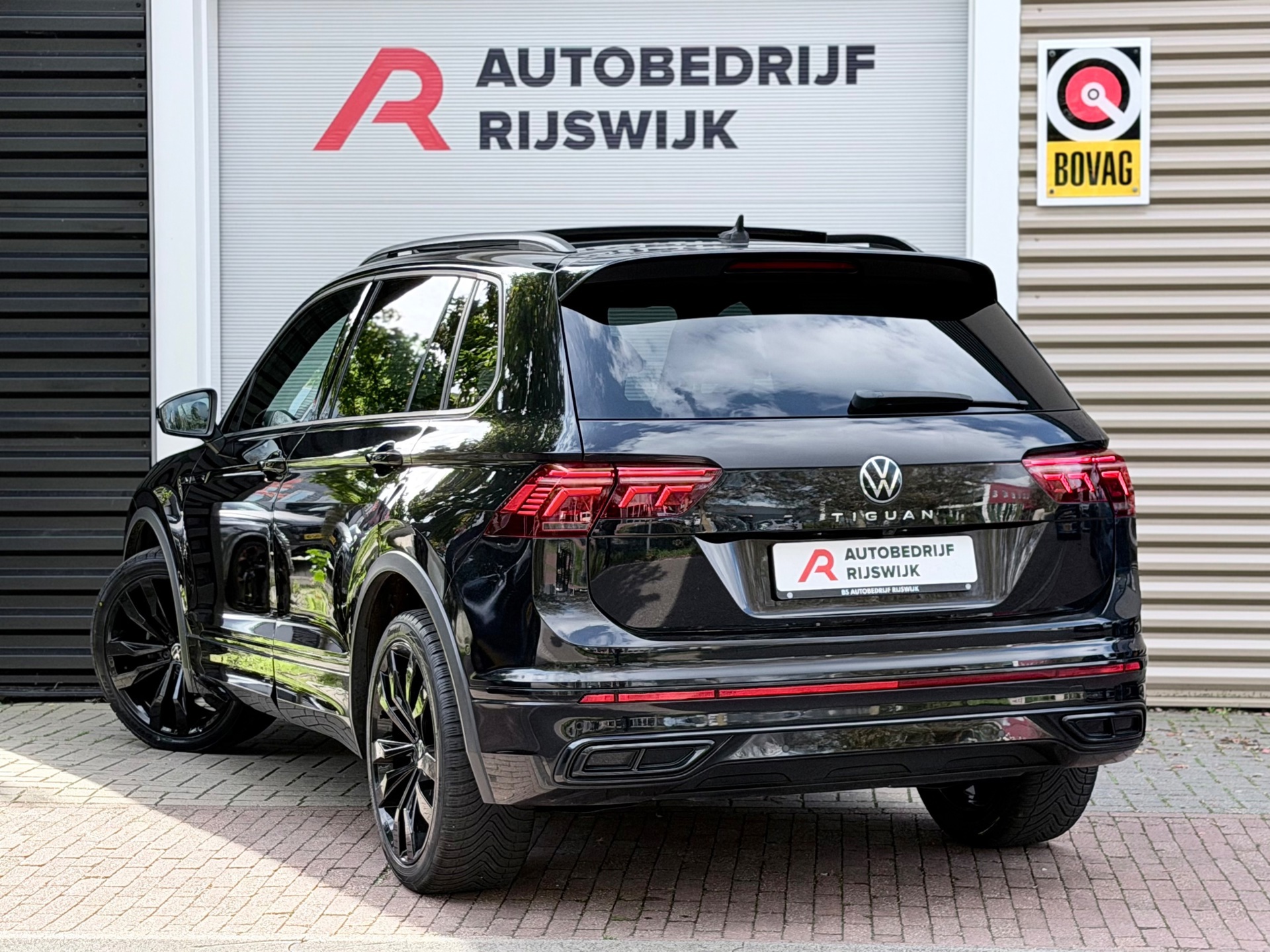 Volkswagen Tiguan 1.5 TSI R-Line (2021), foto 3