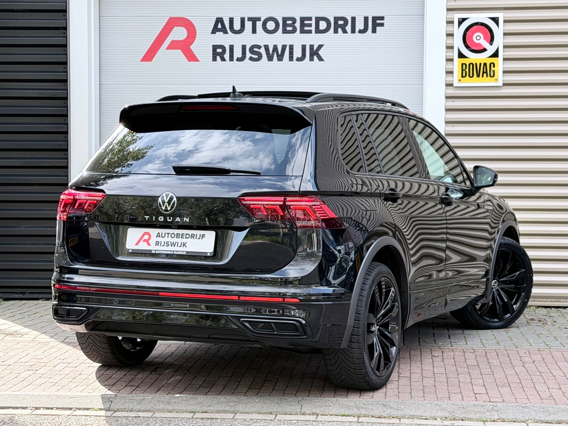 Volkswagen Tiguan 1.5 TSI R-Line (2021), foto 4