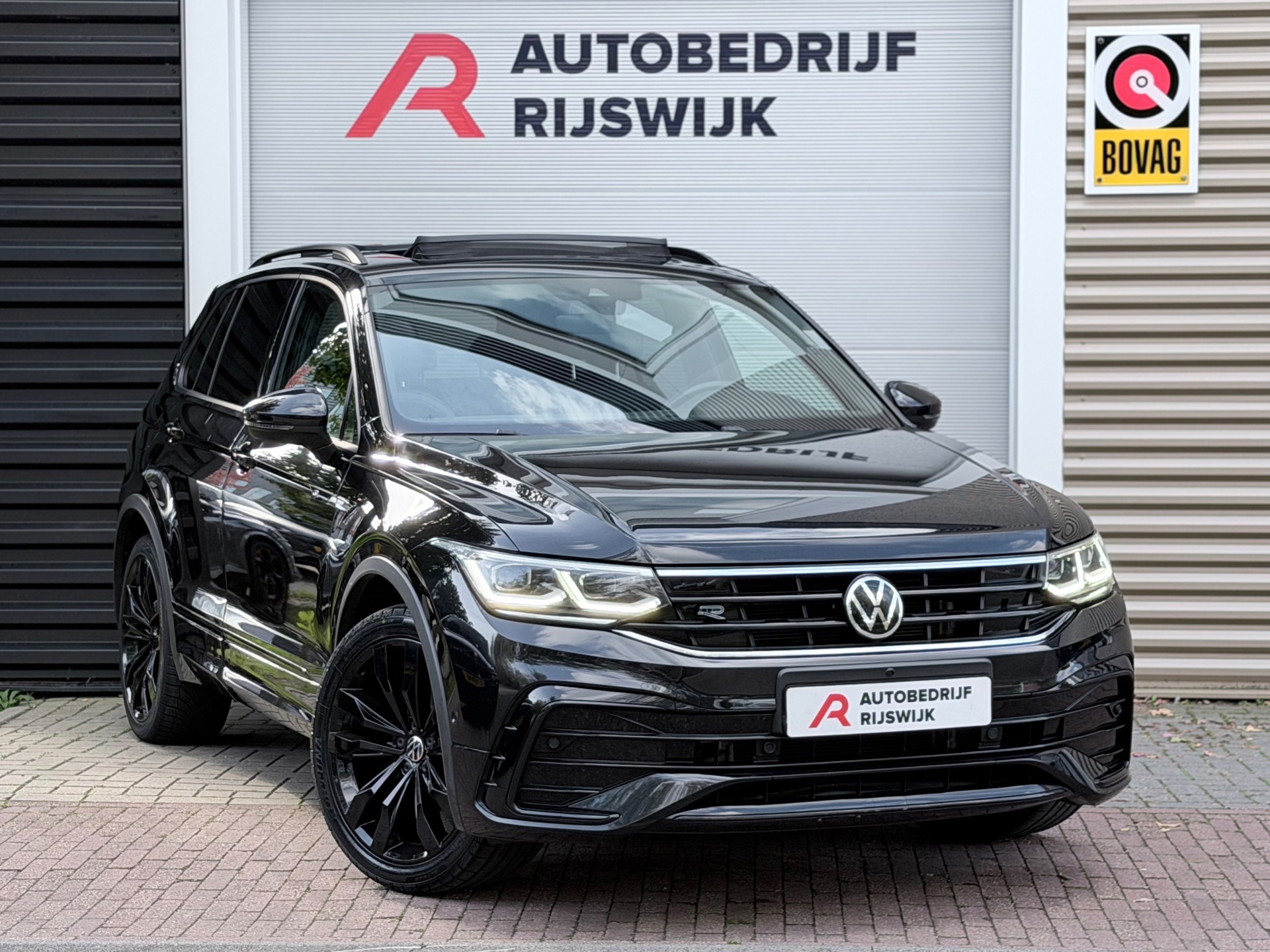 Volkswagen Tiguan 1.5 TSI R-Line (2021), foto 6