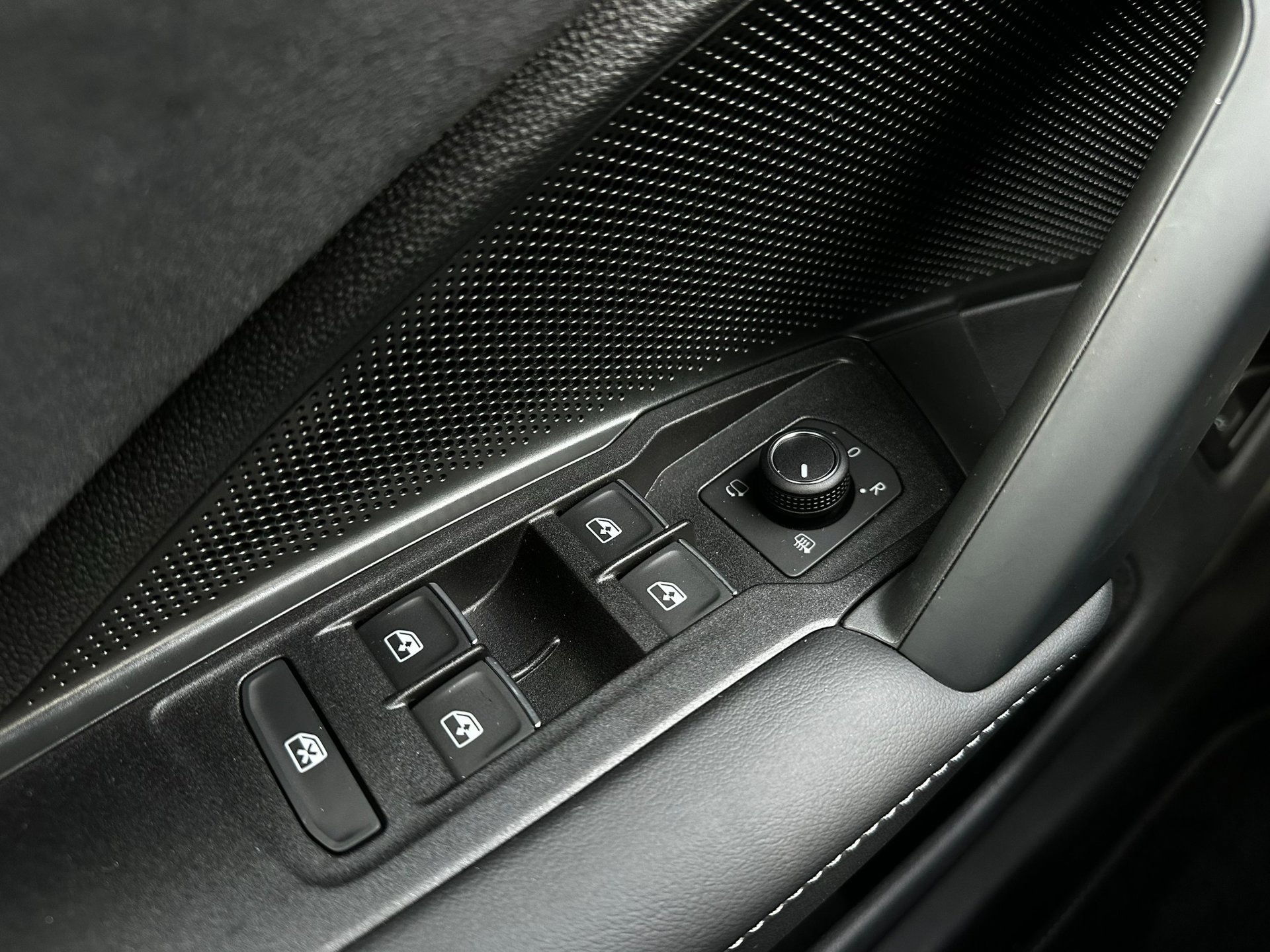 Volkswagen Tayron 1.5 eHybrid R-Line 204 pk (2026), foto 28