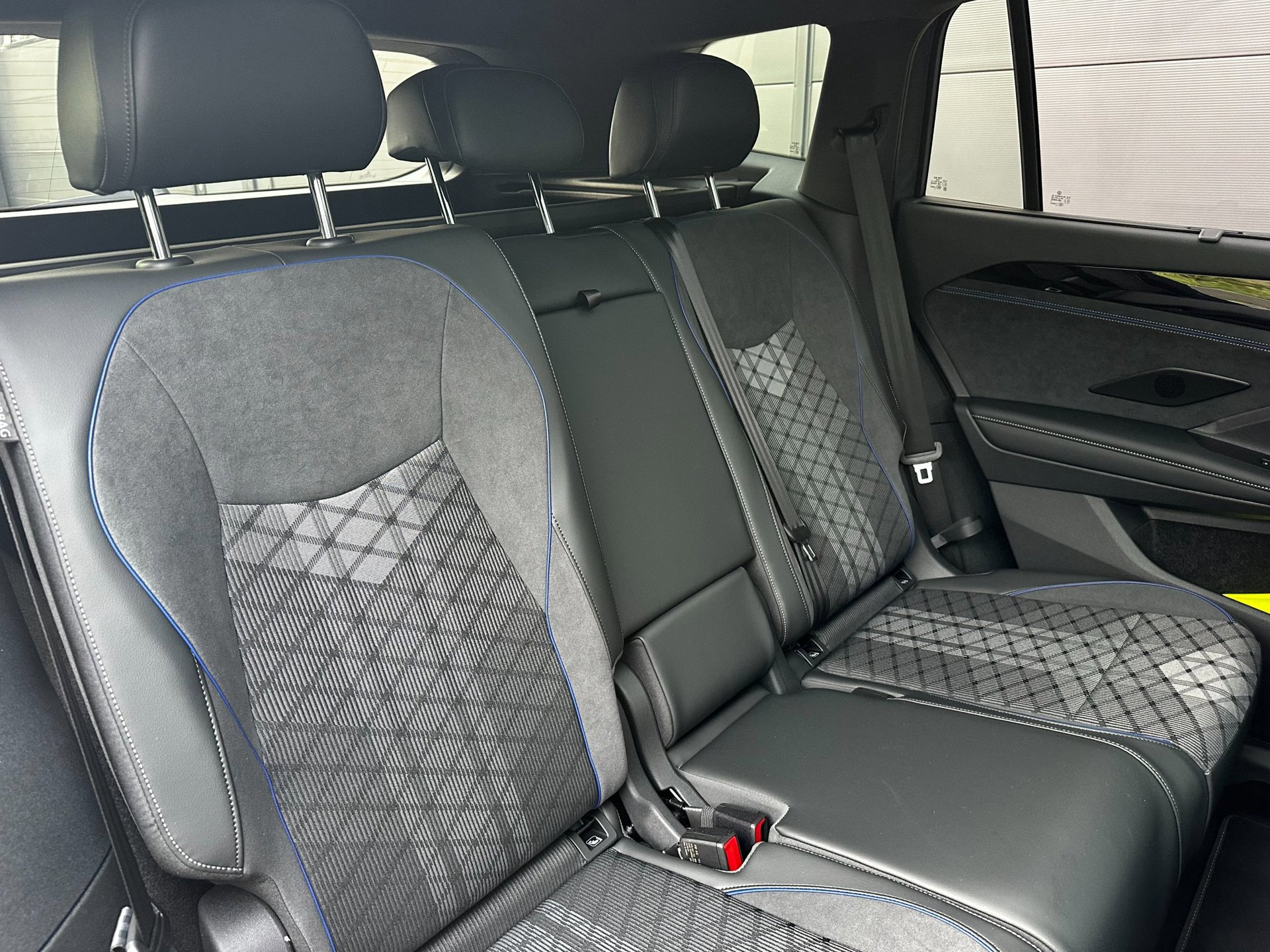 Volkswagen Tayron 1.5 eHybrid R-Line 204 pk (2026), foto 32