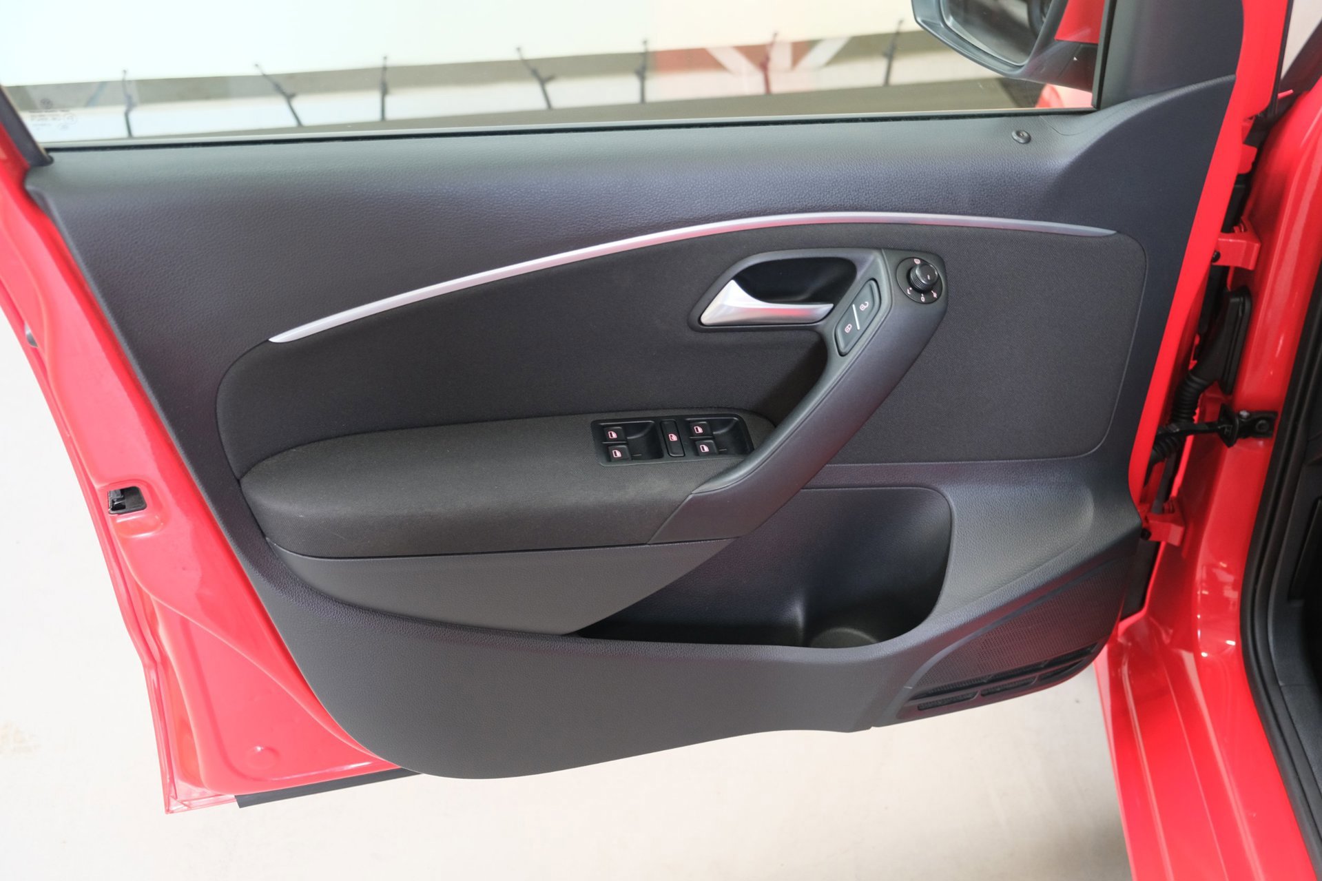 Volkswagen Polo 1.2 TSI Highline (2016), foto 11