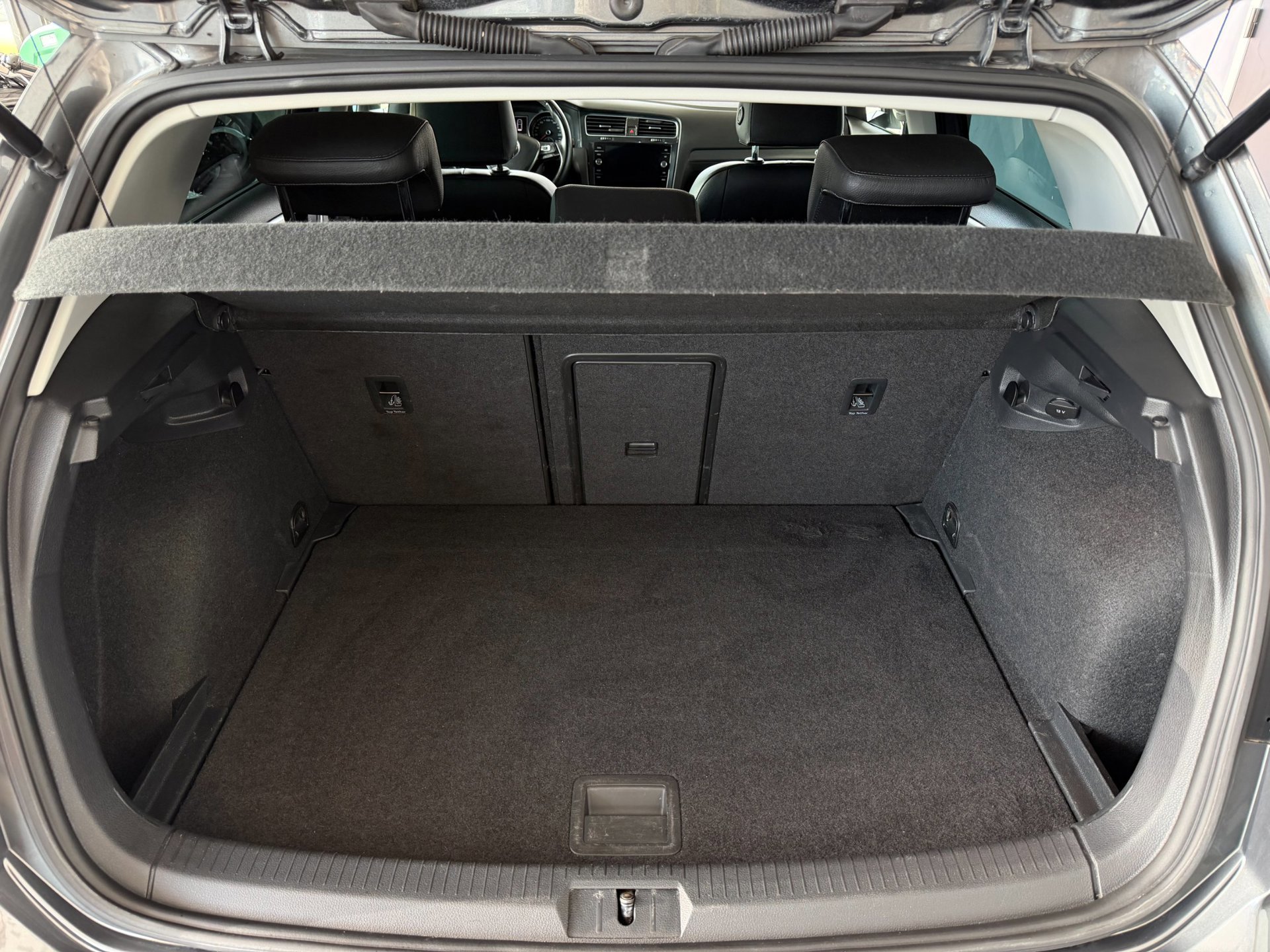 Volkswagen GOLF 1.0 TSI R-line 2019 116PK Grijs (2019), foto 36
