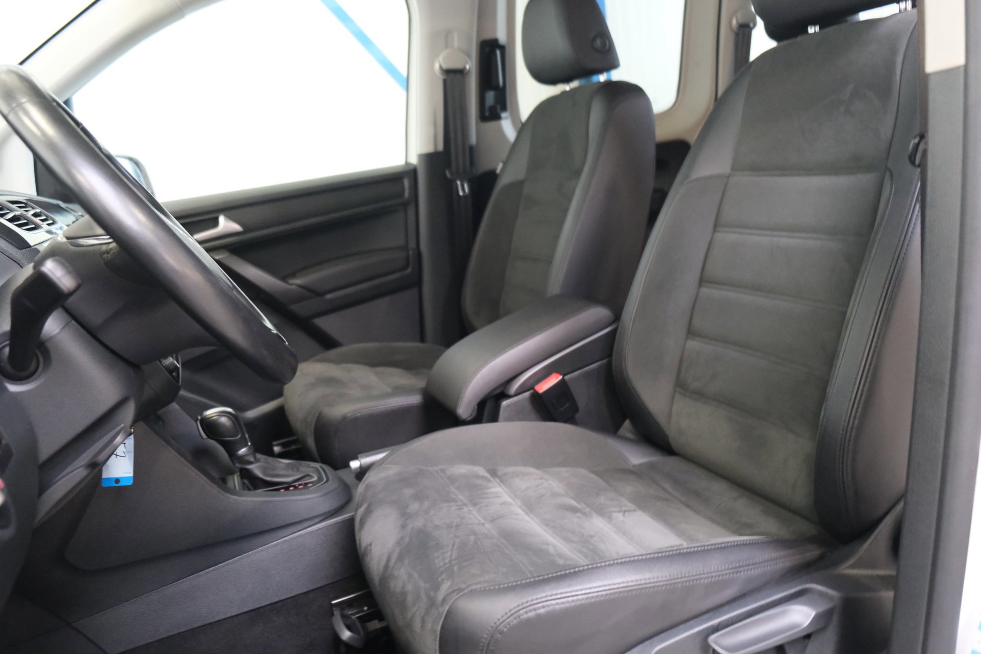 Volkswagen Caddy Maxi 1.4 TSI Highline 7p (2020), foto 22
