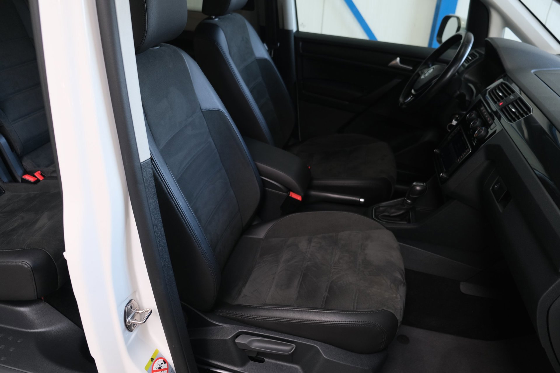 Volkswagen Caddy Maxi 1.4 TSI Highline 7p (2020), foto 7