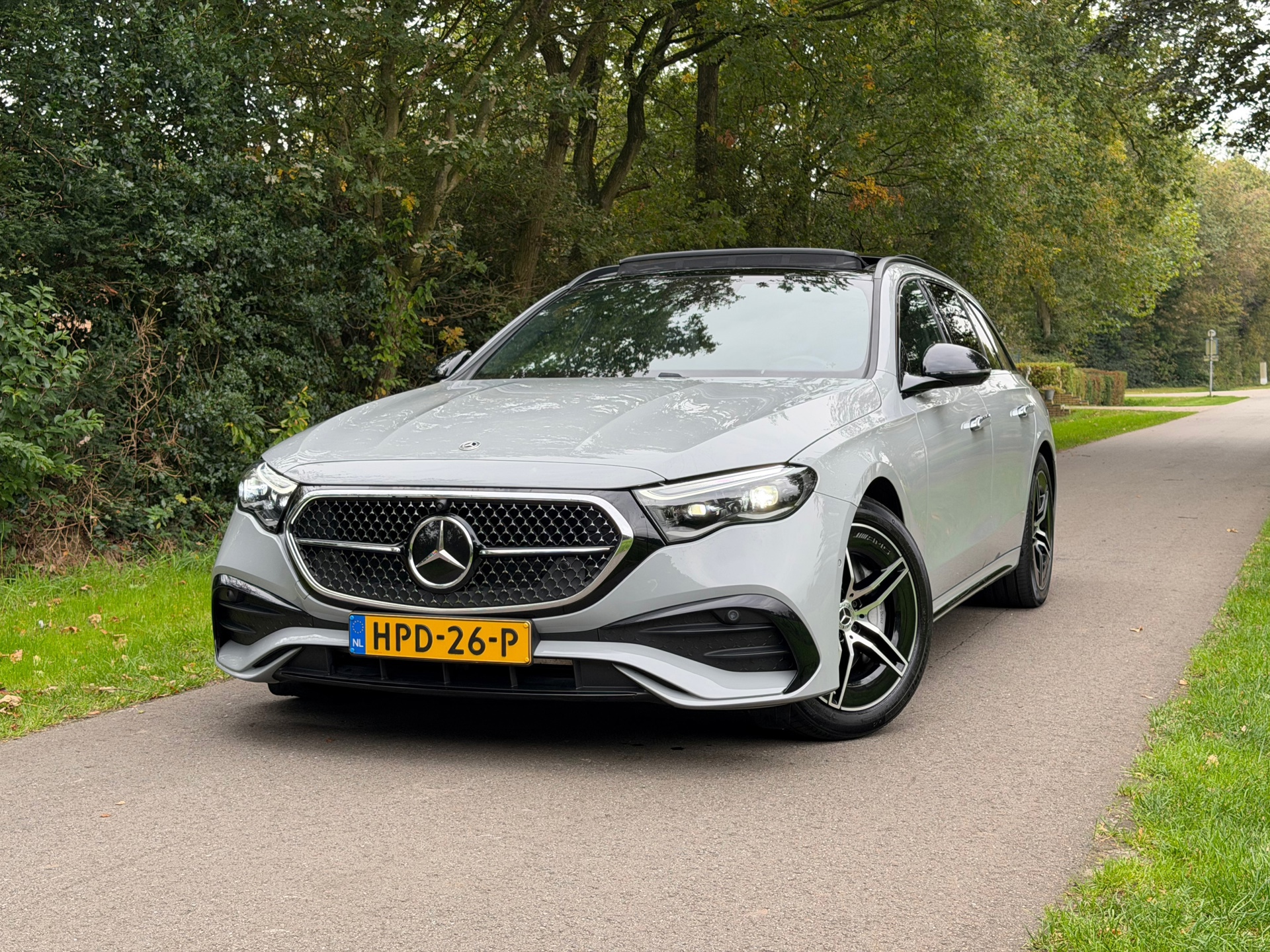 Mercedes-Benz E-klasse Estate 300 de 4MATIC AMG Line (2024), foto 1