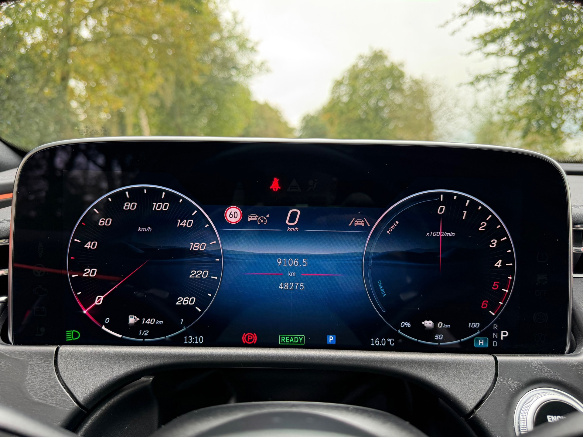 Mercedes-Benz E-klasse Estate 300 de 4MATIC AMG Line (2024), foto 19
