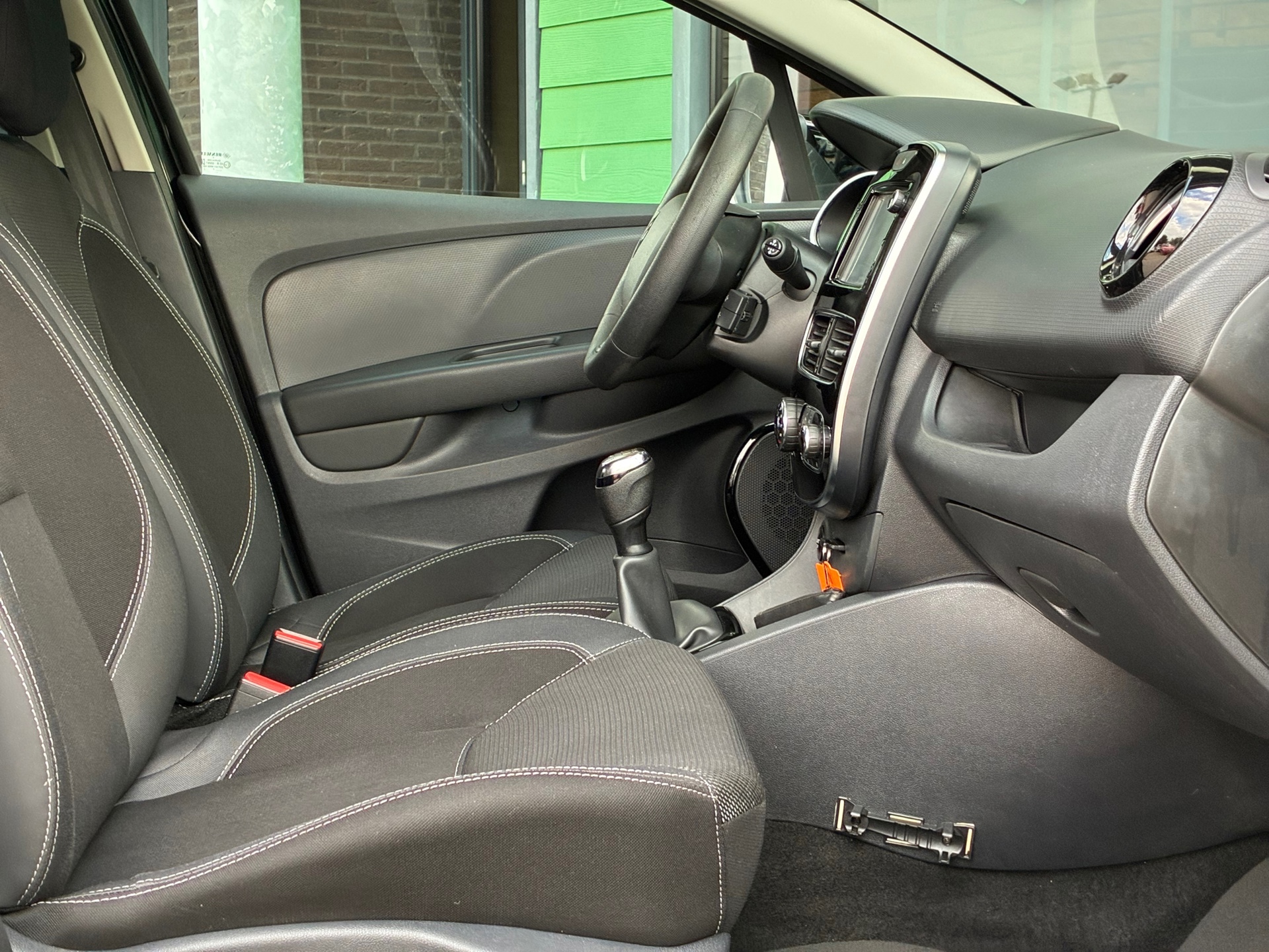 Renault Clio 0.9 TCe Limited (2017), foto 14