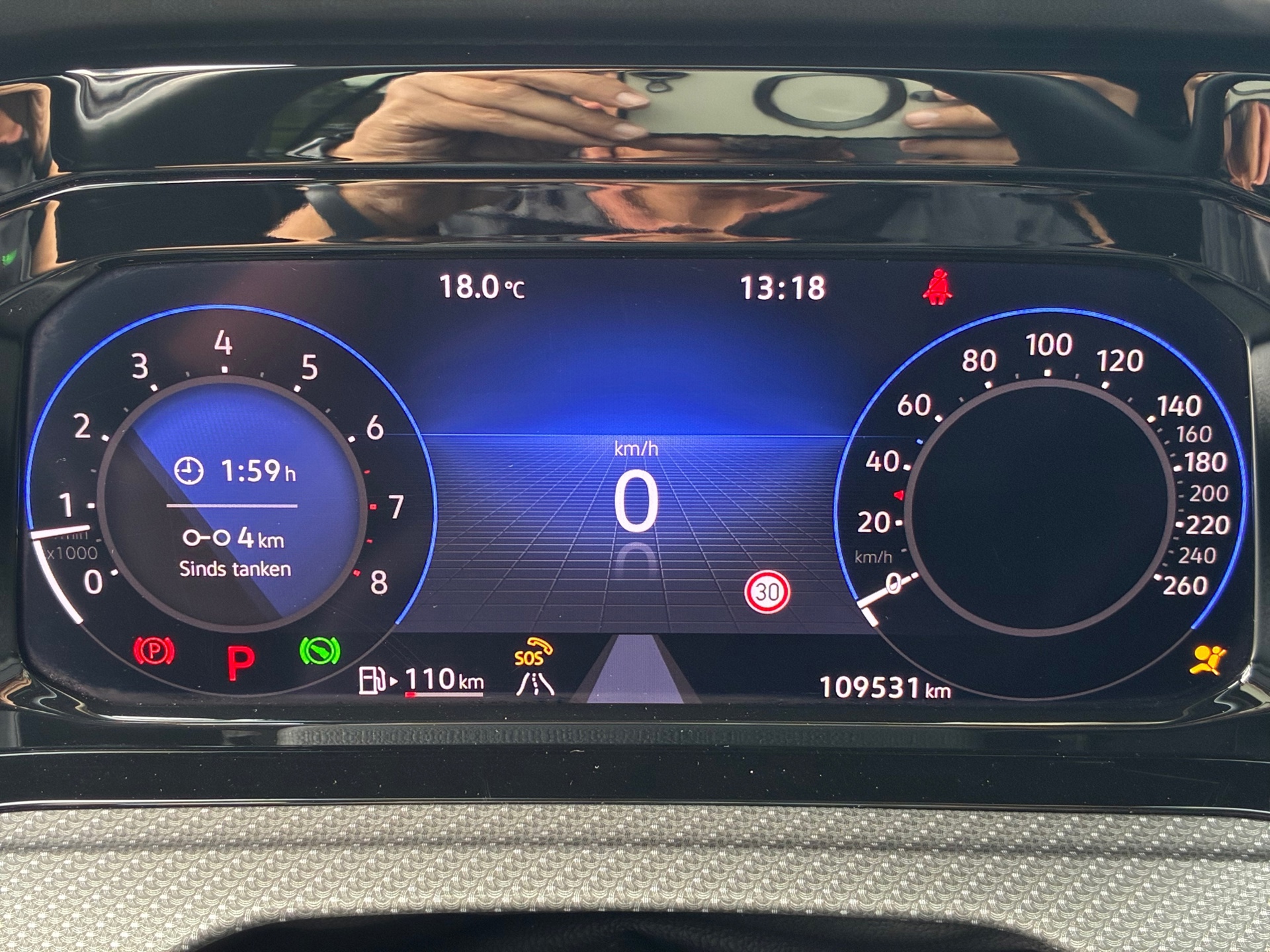 Volkswagen Golf 1.5 eTSI R-Line Business (2022), foto 18