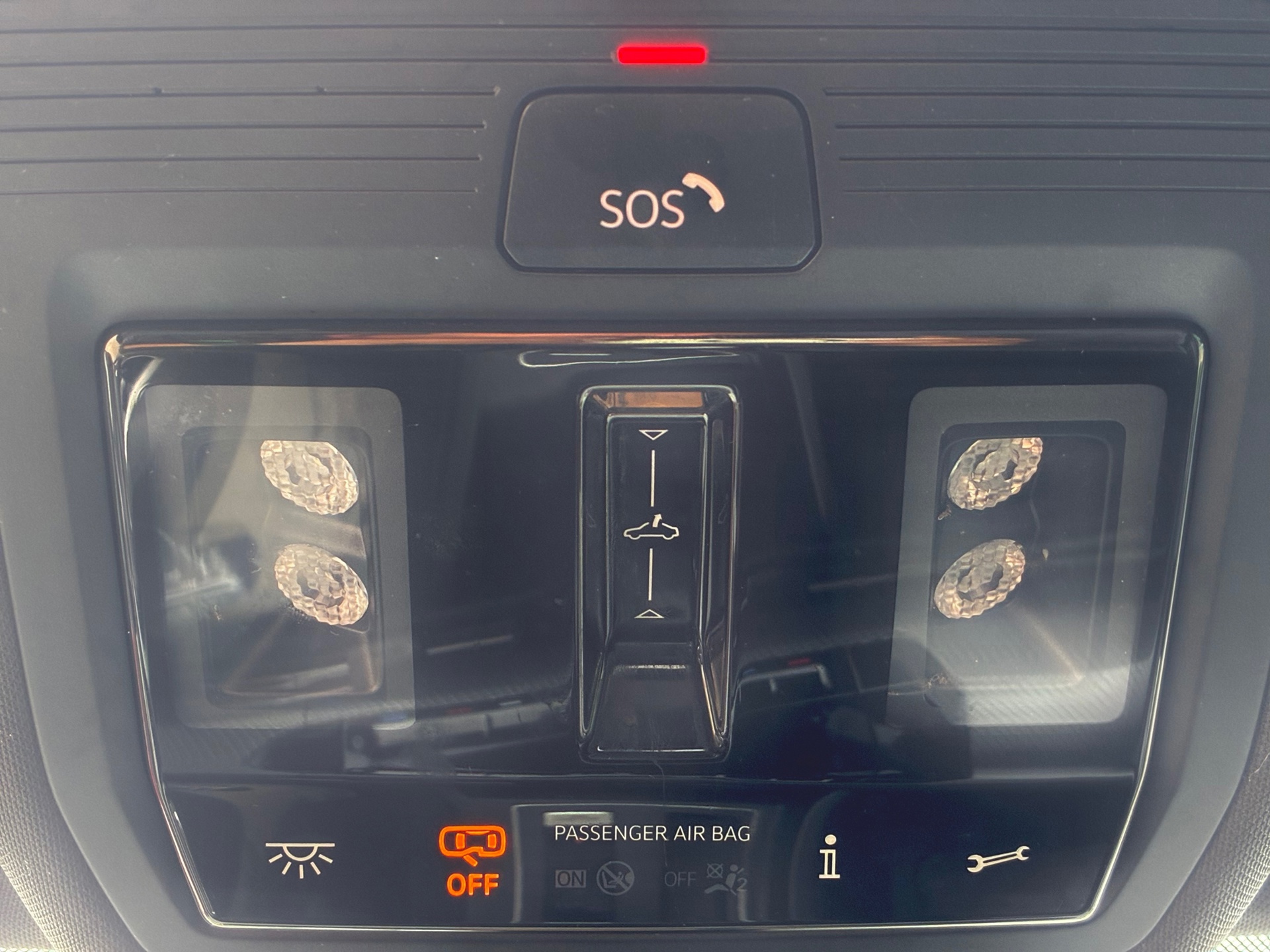 Volkswagen Golf 1.5 eTSI R-Line Business (2022), foto 30