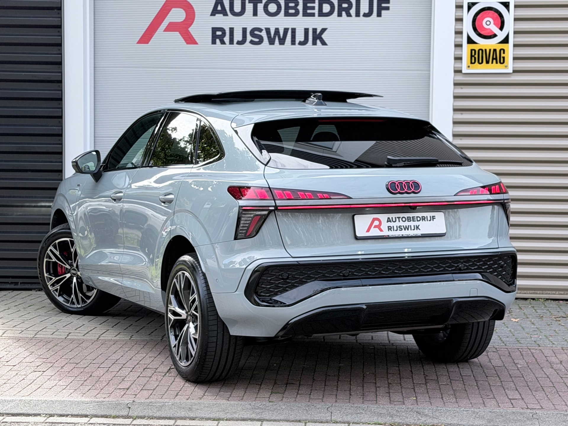 Audi Q3 Sportback 1.5 e-hybrid S edition (2026), foto 3