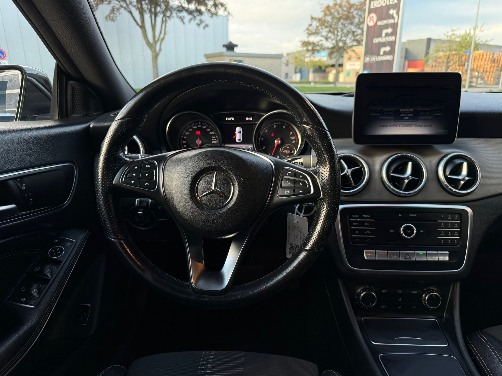 Mercedes-Benz CLA-klasse 180 Business Solution (2018), foto 11