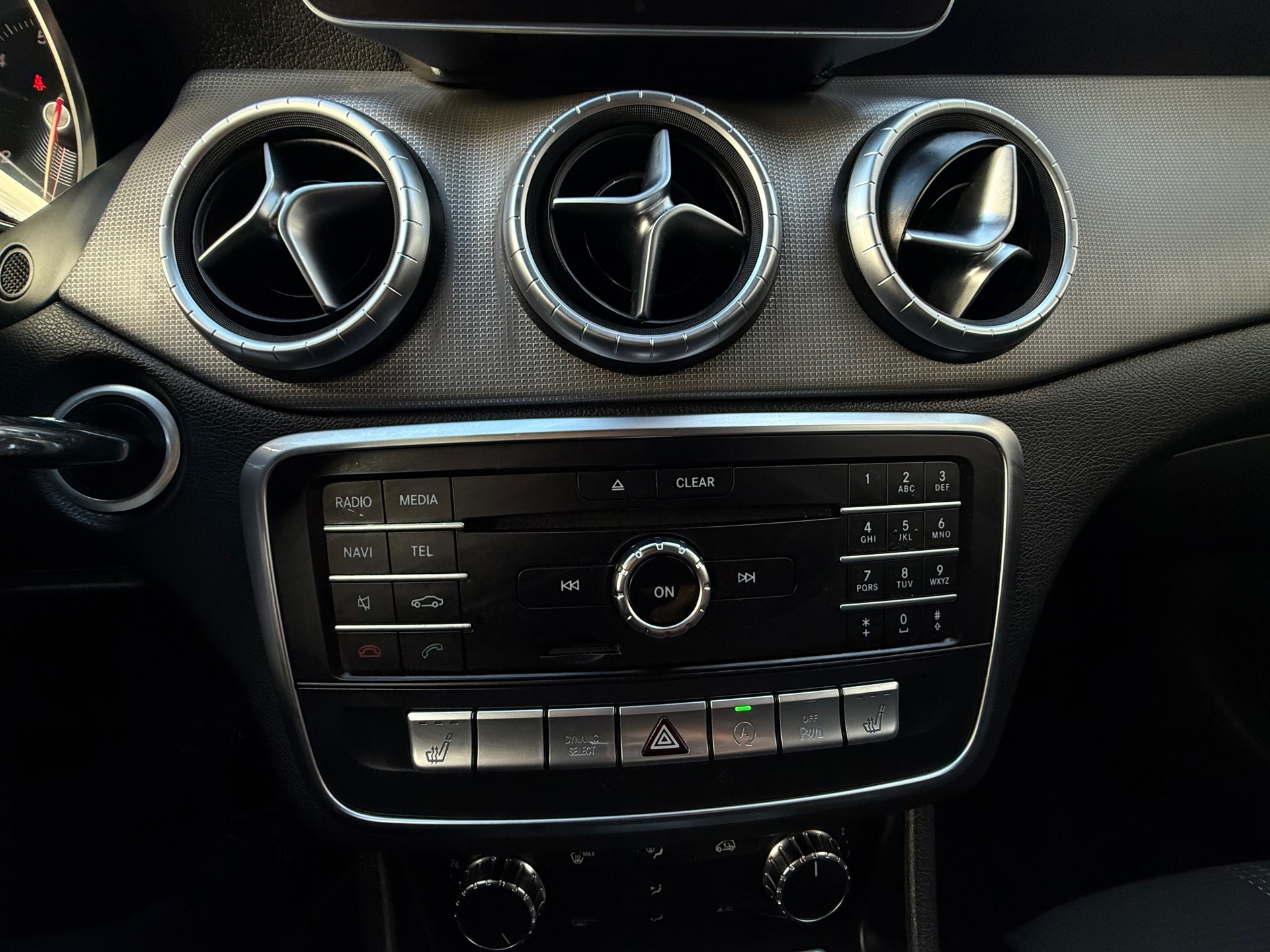 Mercedes-Benz CLA-klasse 180 Business Solution (2018), foto 15