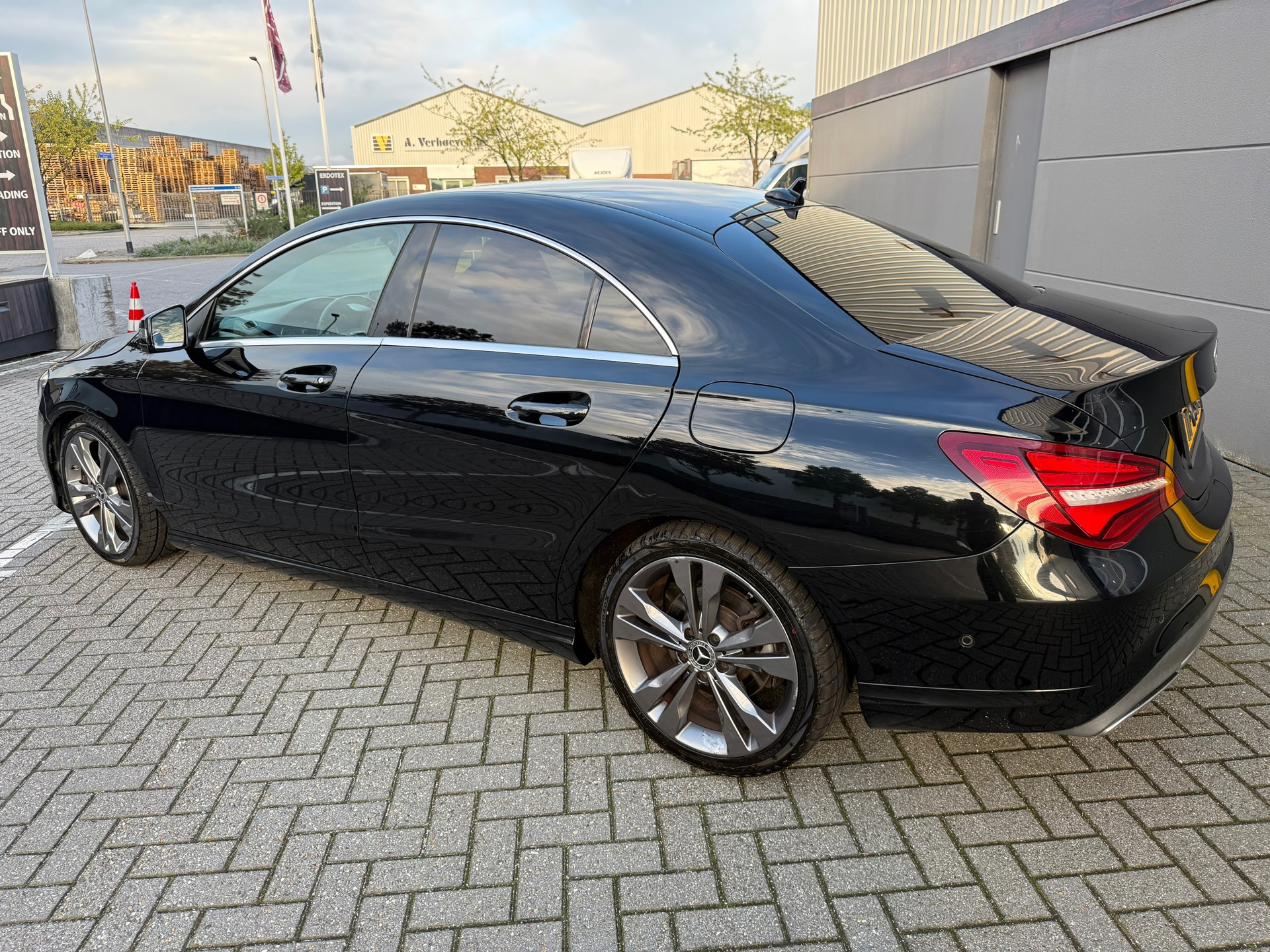 Mercedes-Benz CLA-klasse 180 Business Solution (2018), foto 7