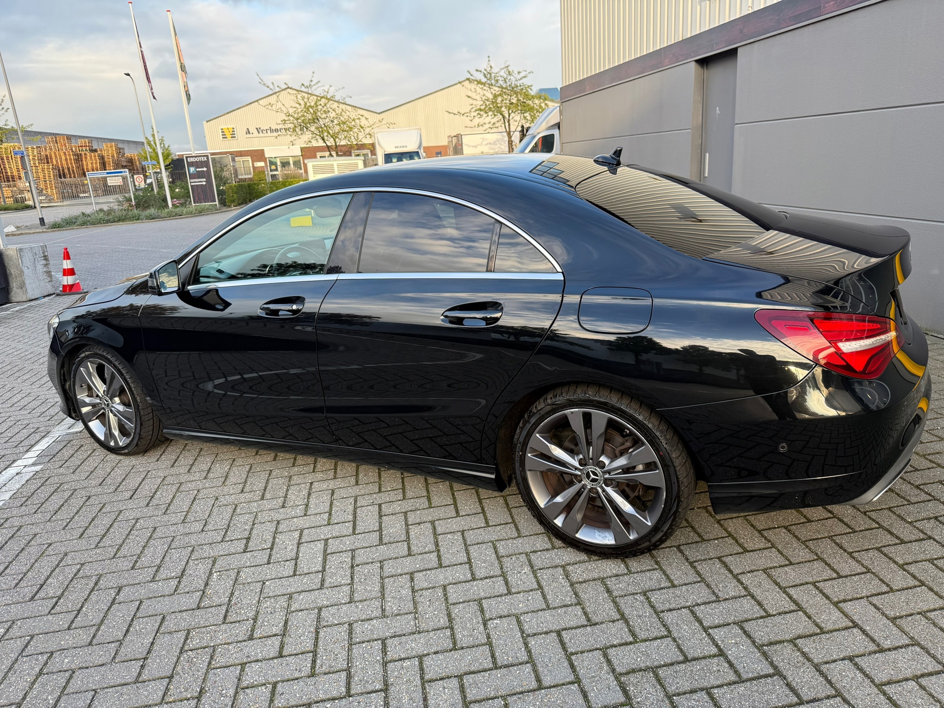 Mercedes-Benz CLA-klasse 180 Business Solution (2018), foto 8