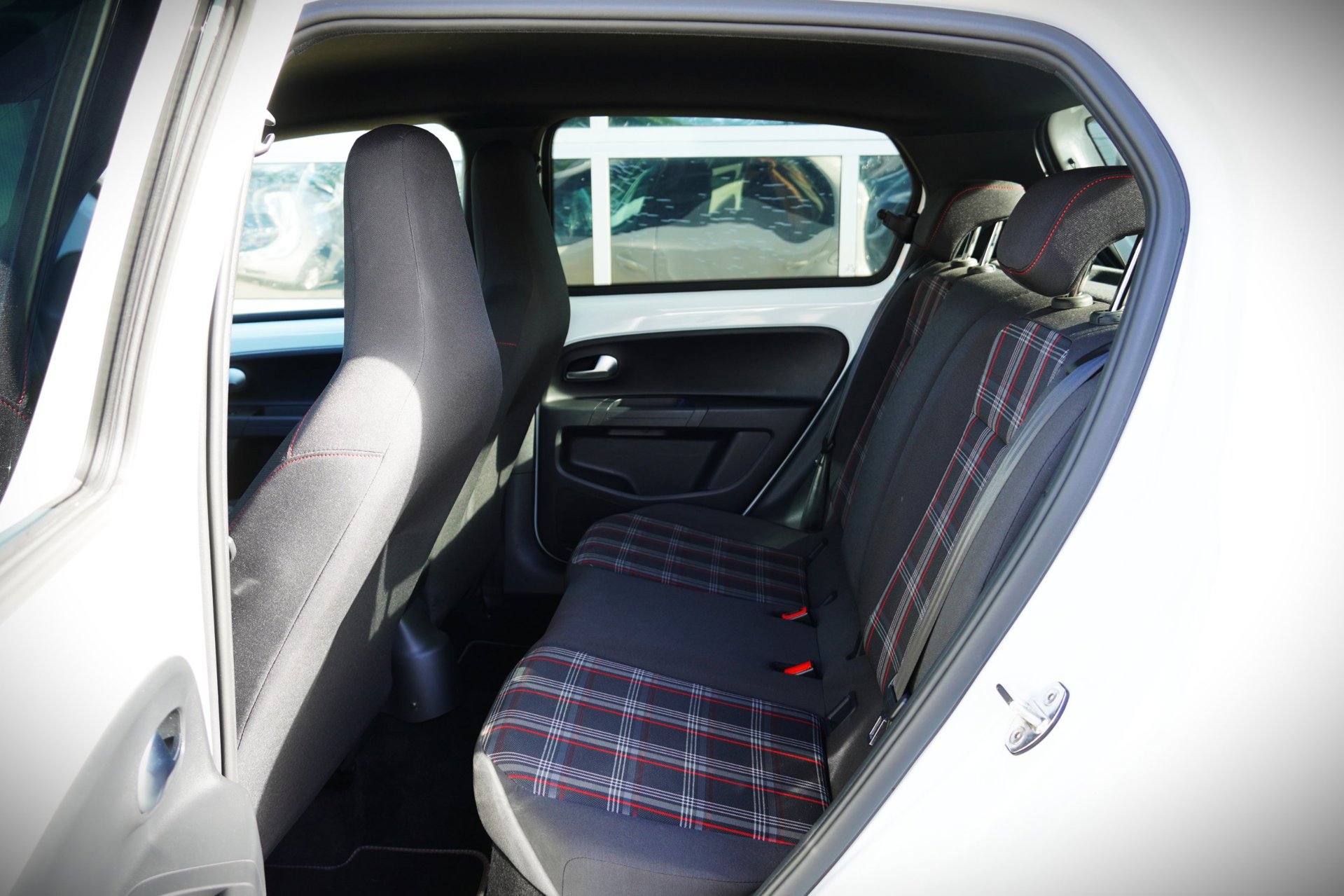 Volkswagen Up! 1.0 TSI GTI (2020), foto 12