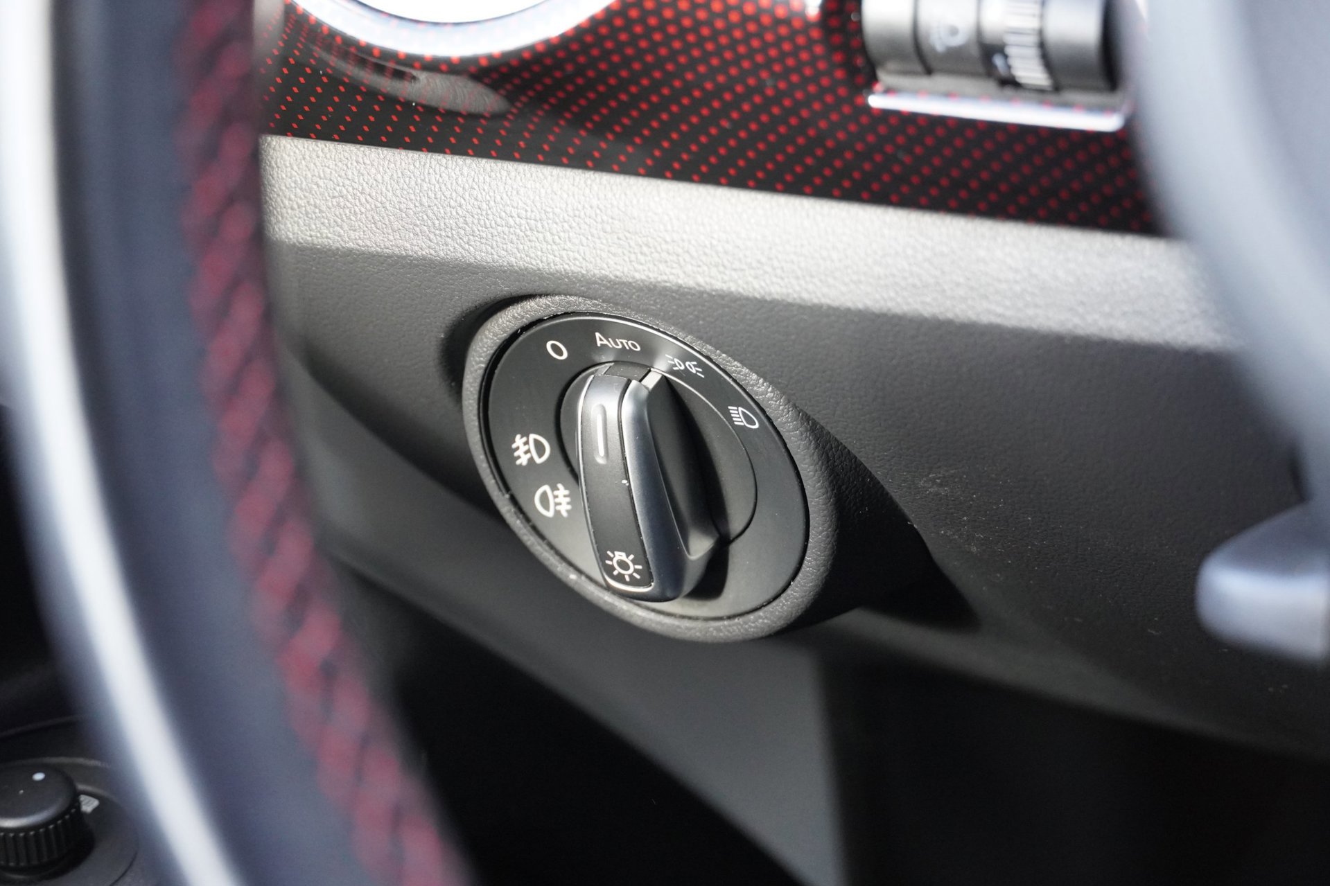 Volkswagen Up! 1.0 TSI GTI (2020), foto 18