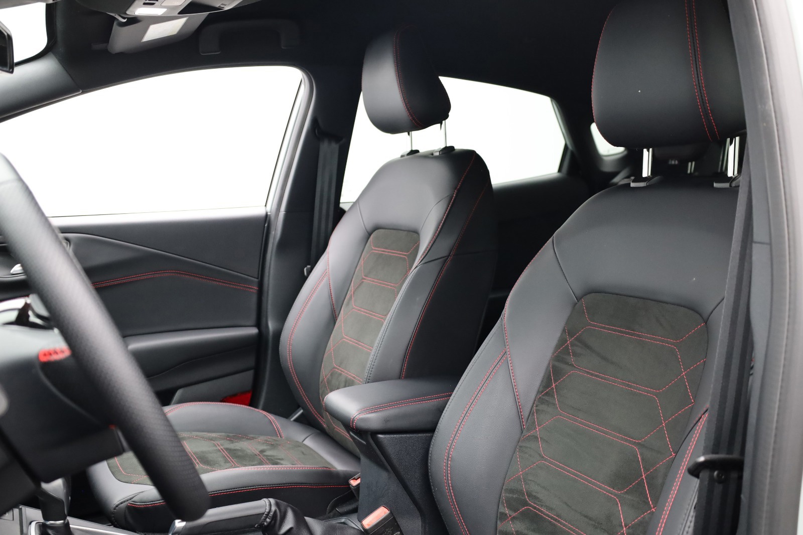 Ford PUMA 1.0 EcoBoost Hybrid ST-Line X (2026), foto 19
