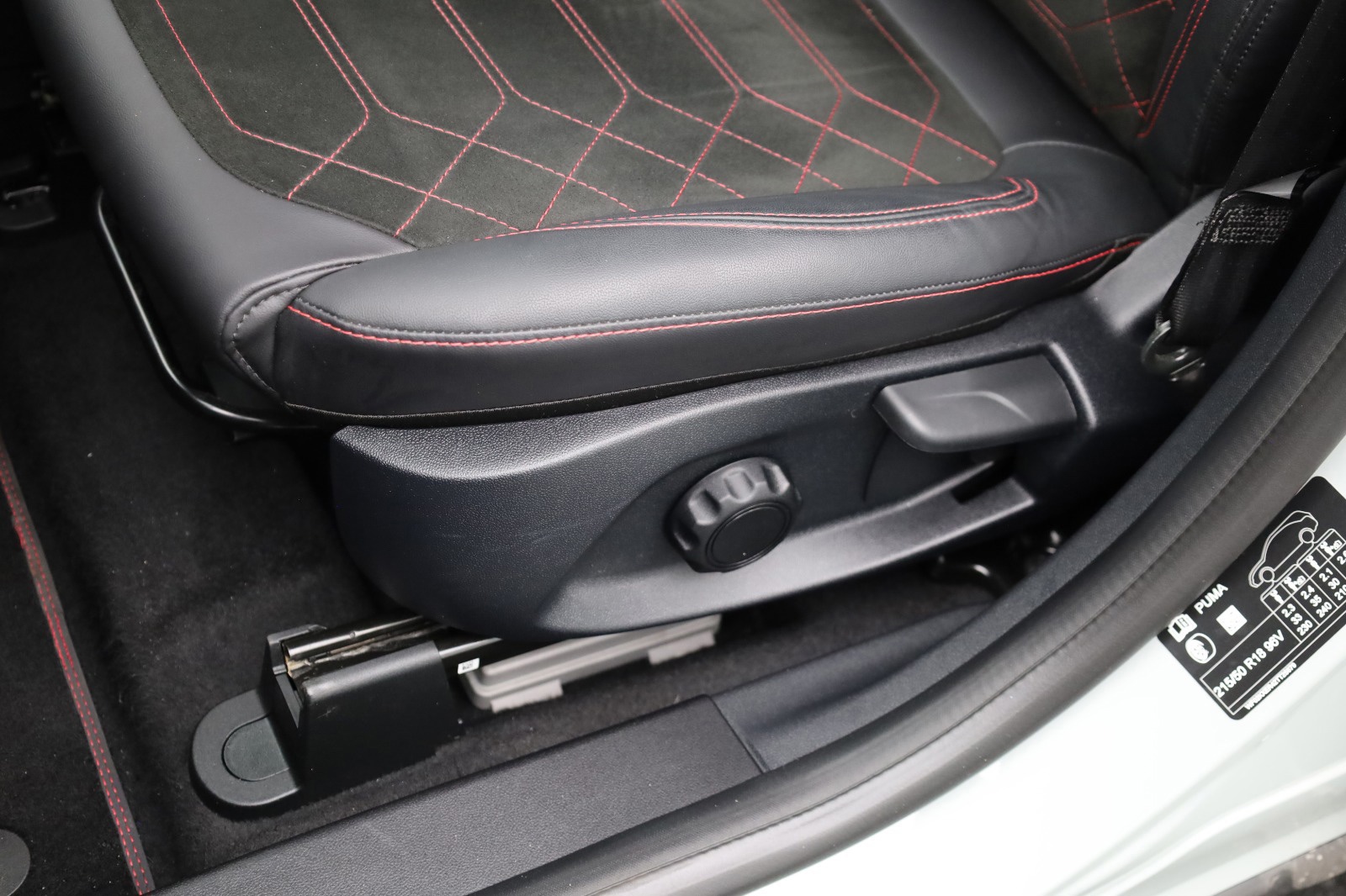 Ford PUMA 1.0 EcoBoost Hybrid ST-Line X (2026), foto 20