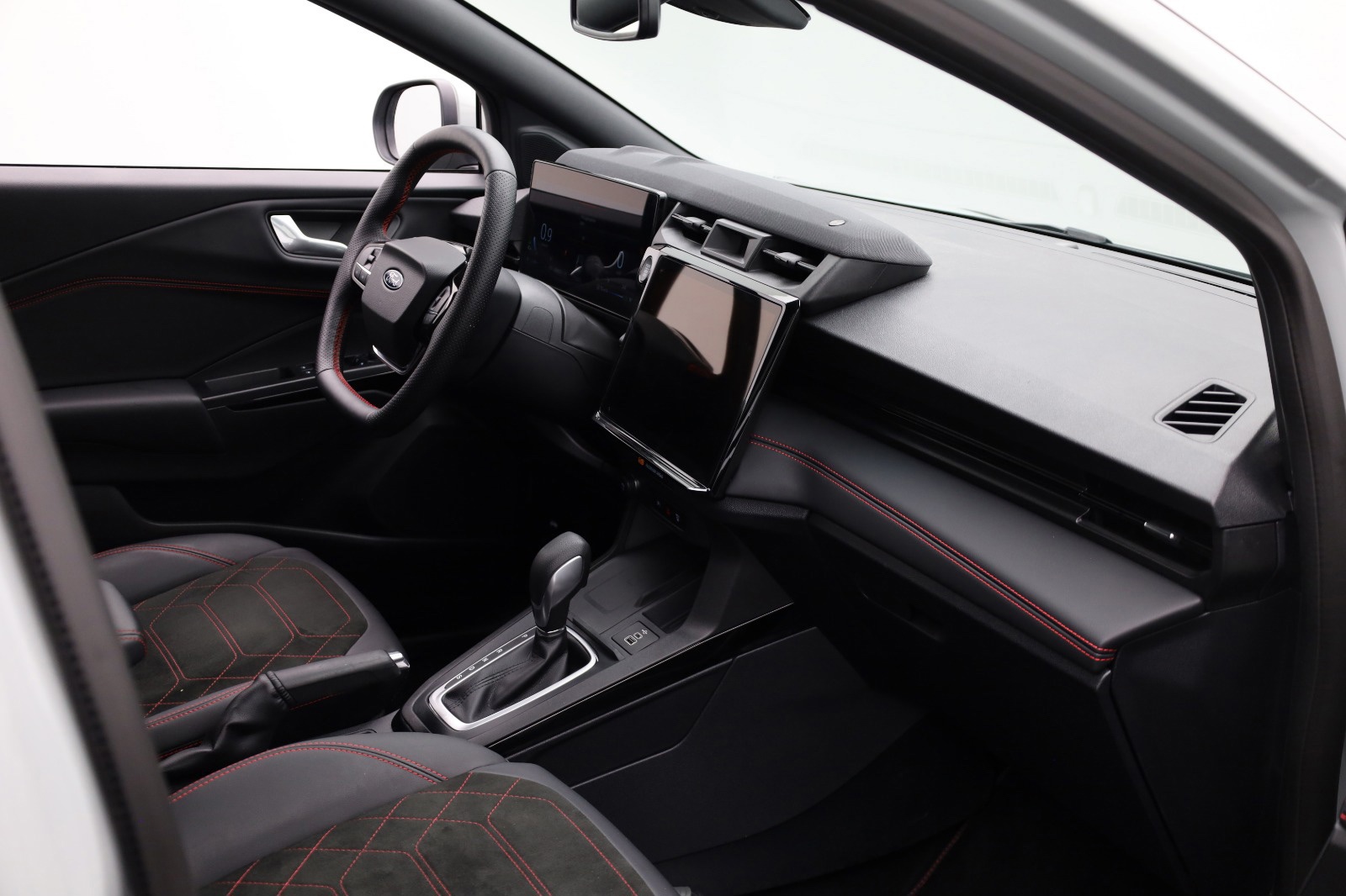 Ford PUMA 1.0 EcoBoost Hybrid ST-Line X (2026), foto 4