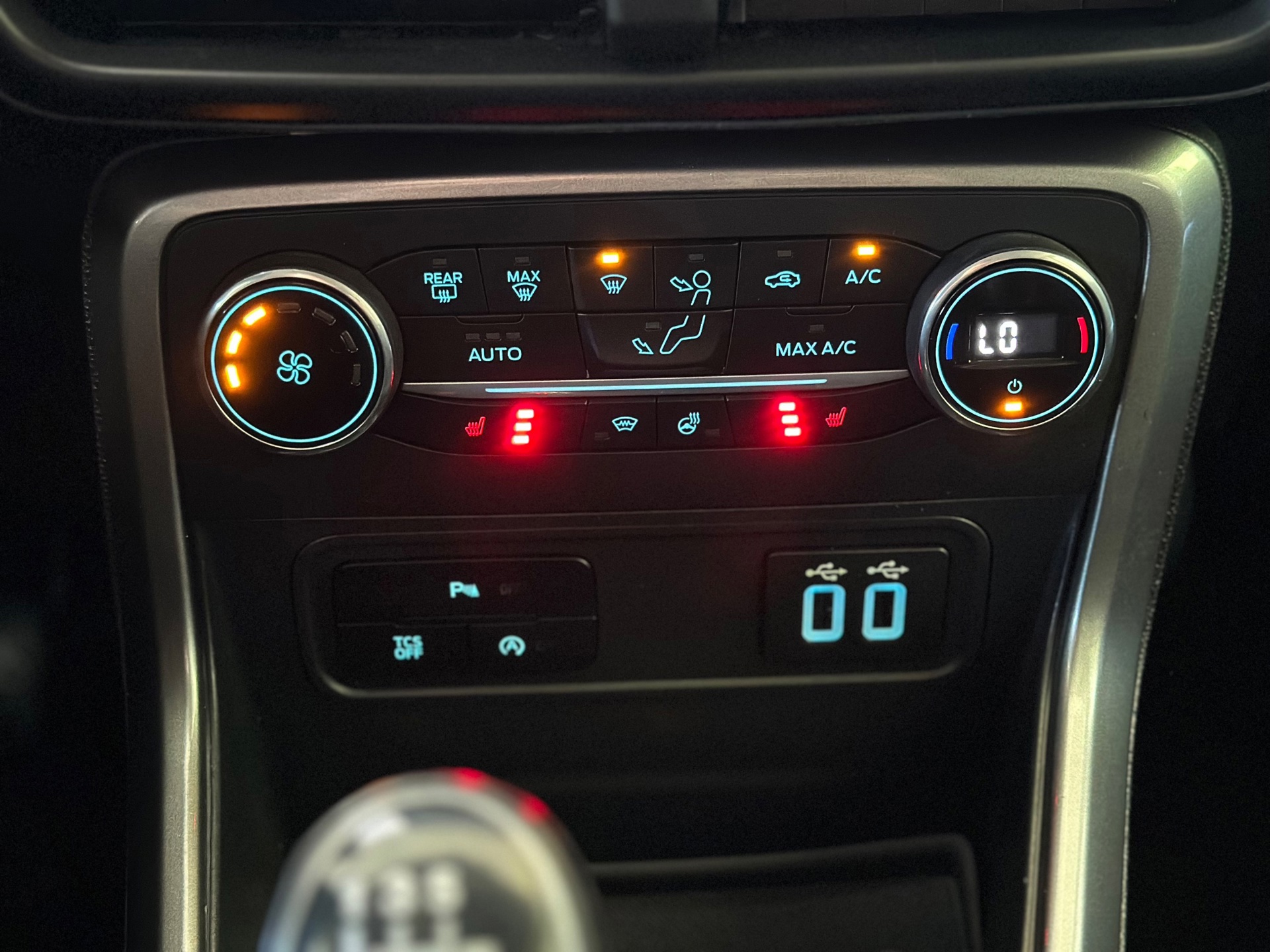Ford ECOSPORT 1.0 EcoBoost Trend Essential (2018), foto 19