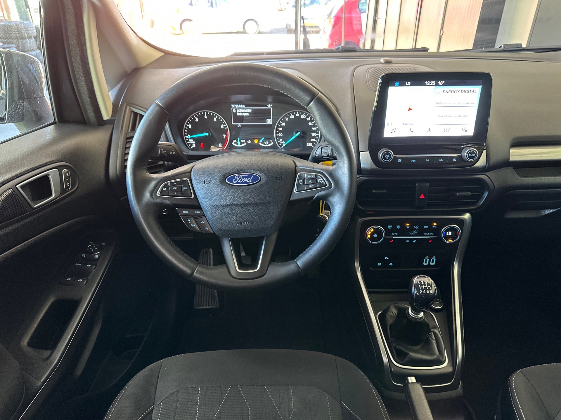 Ford ECOSPORT 1.0 EcoBoost Trend Essential (2018), foto 9