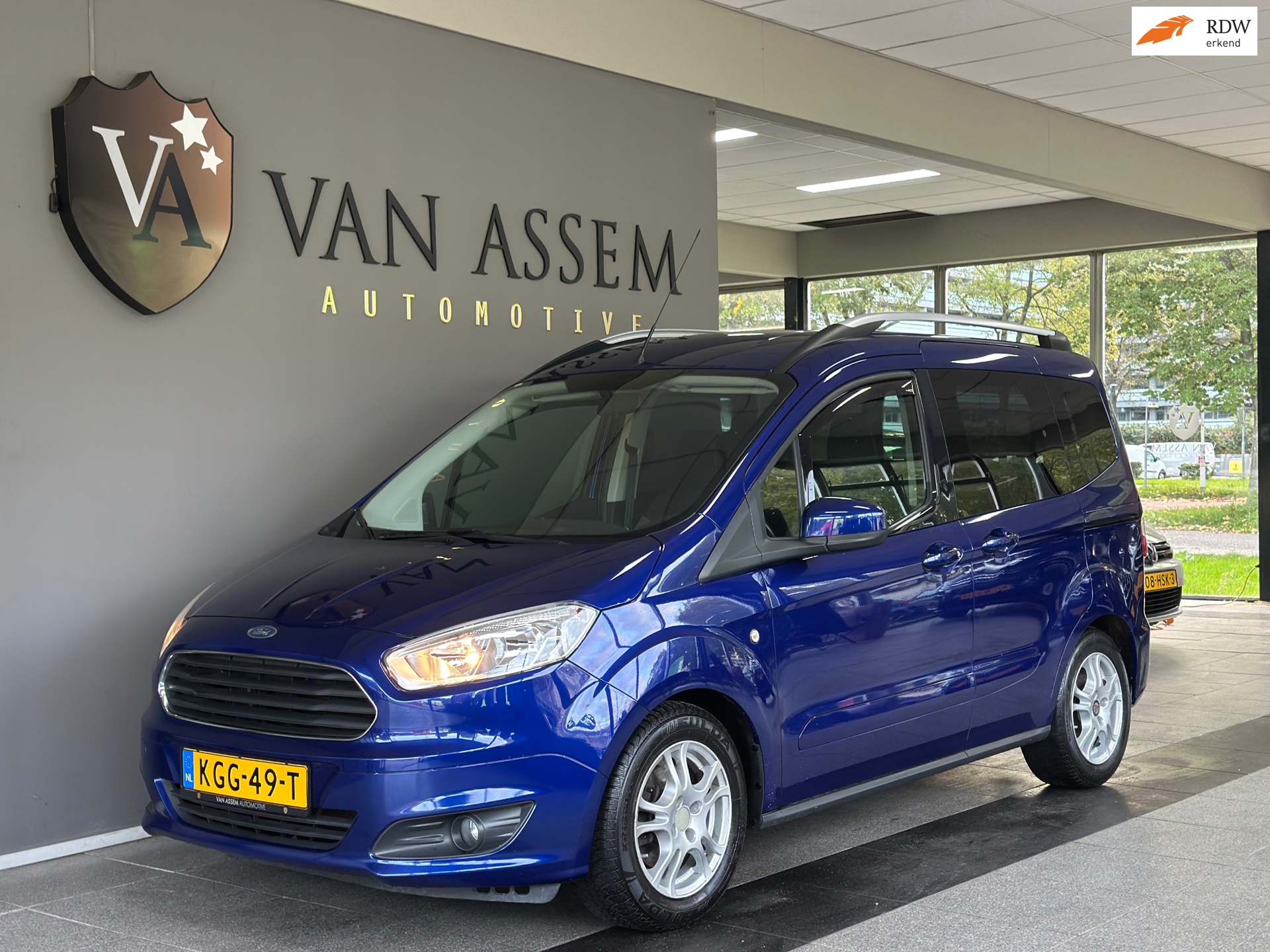 Ford TOURNEO COURIER 1.0 Titanium (2016), foto 1