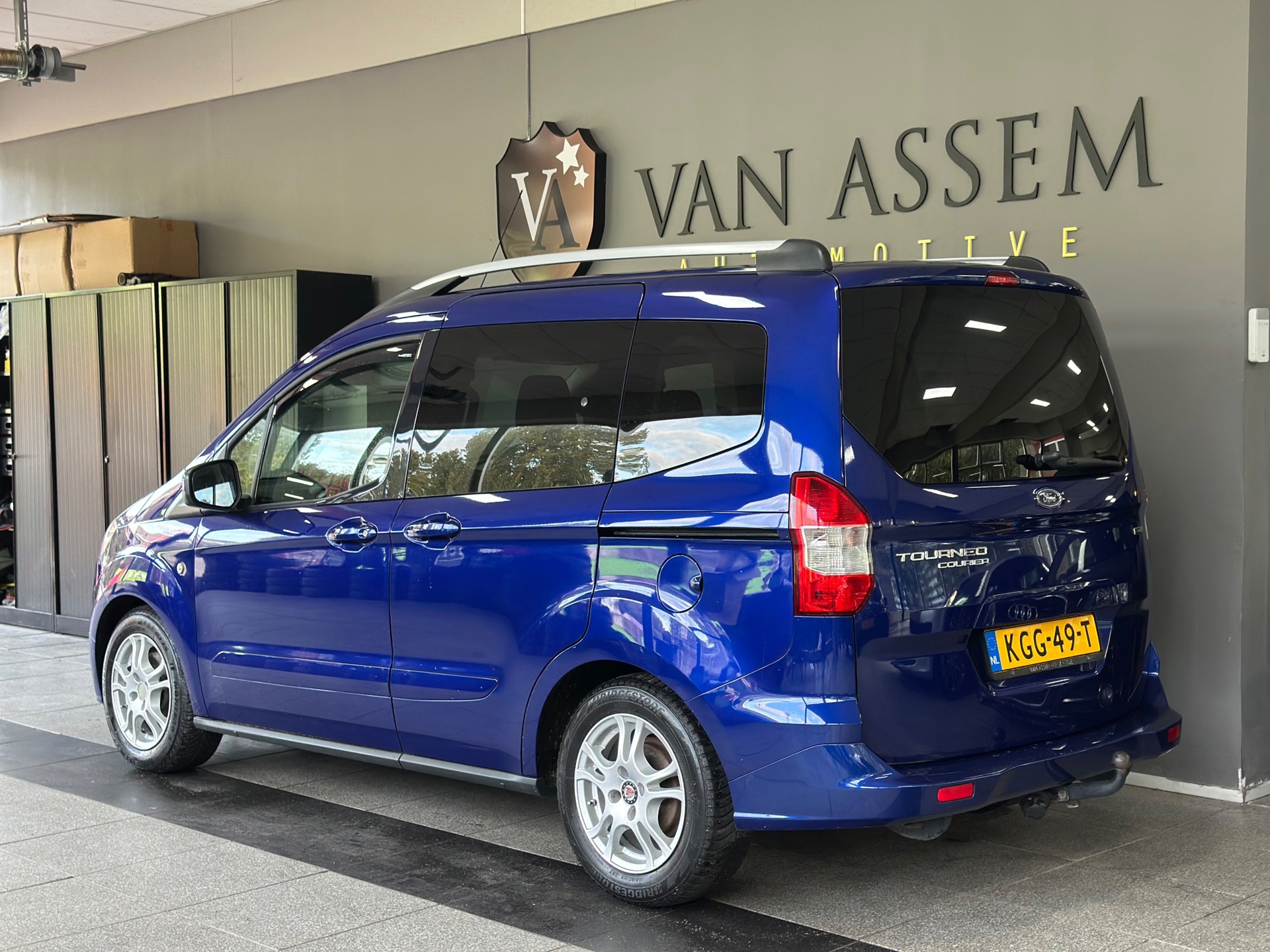 Ford TOURNEO COURIER 1.0 Titanium (2016), foto 3