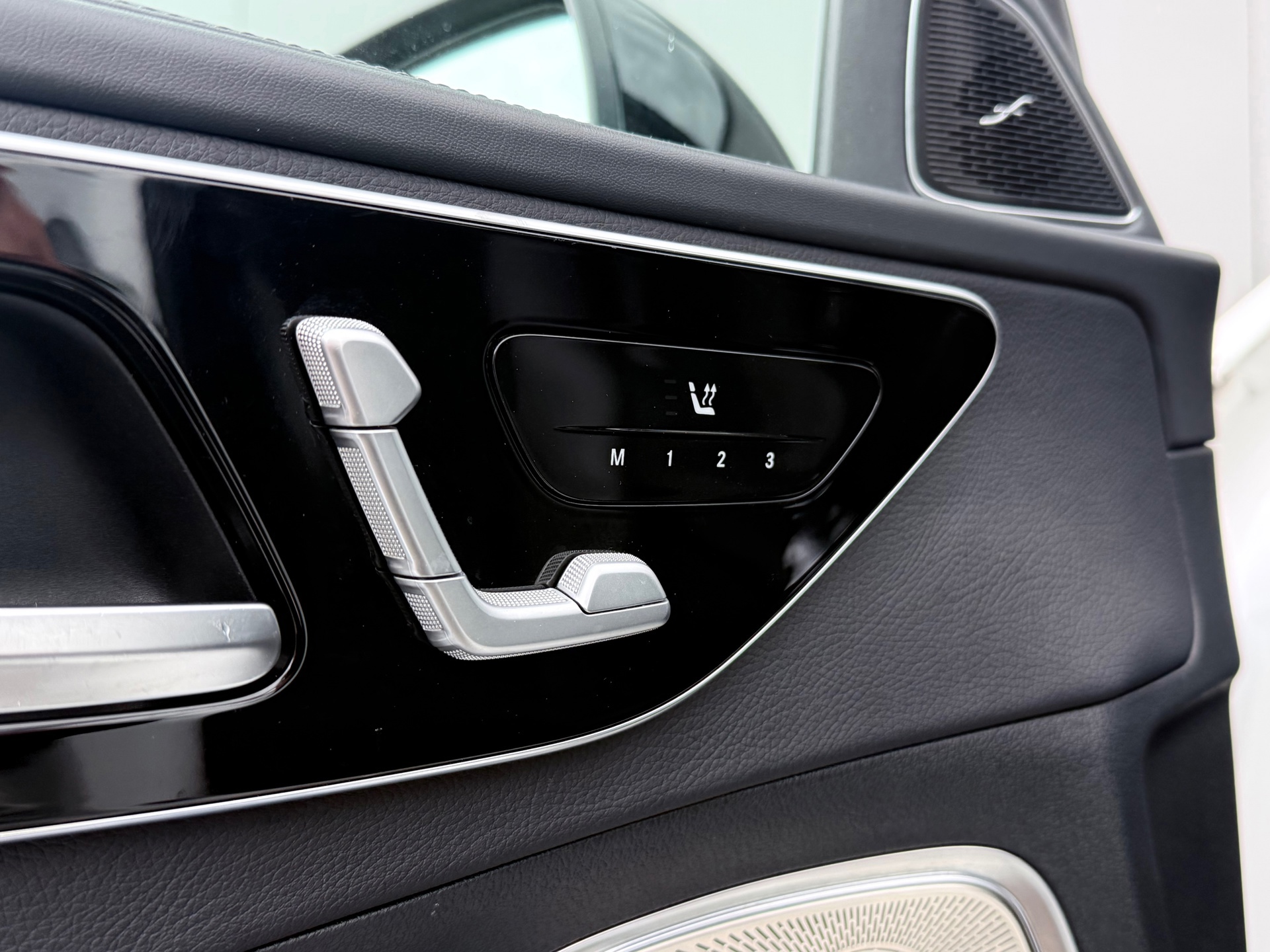 Mercedes-Benz C-klasse 200 4MATIC AMG (2023), foto 23