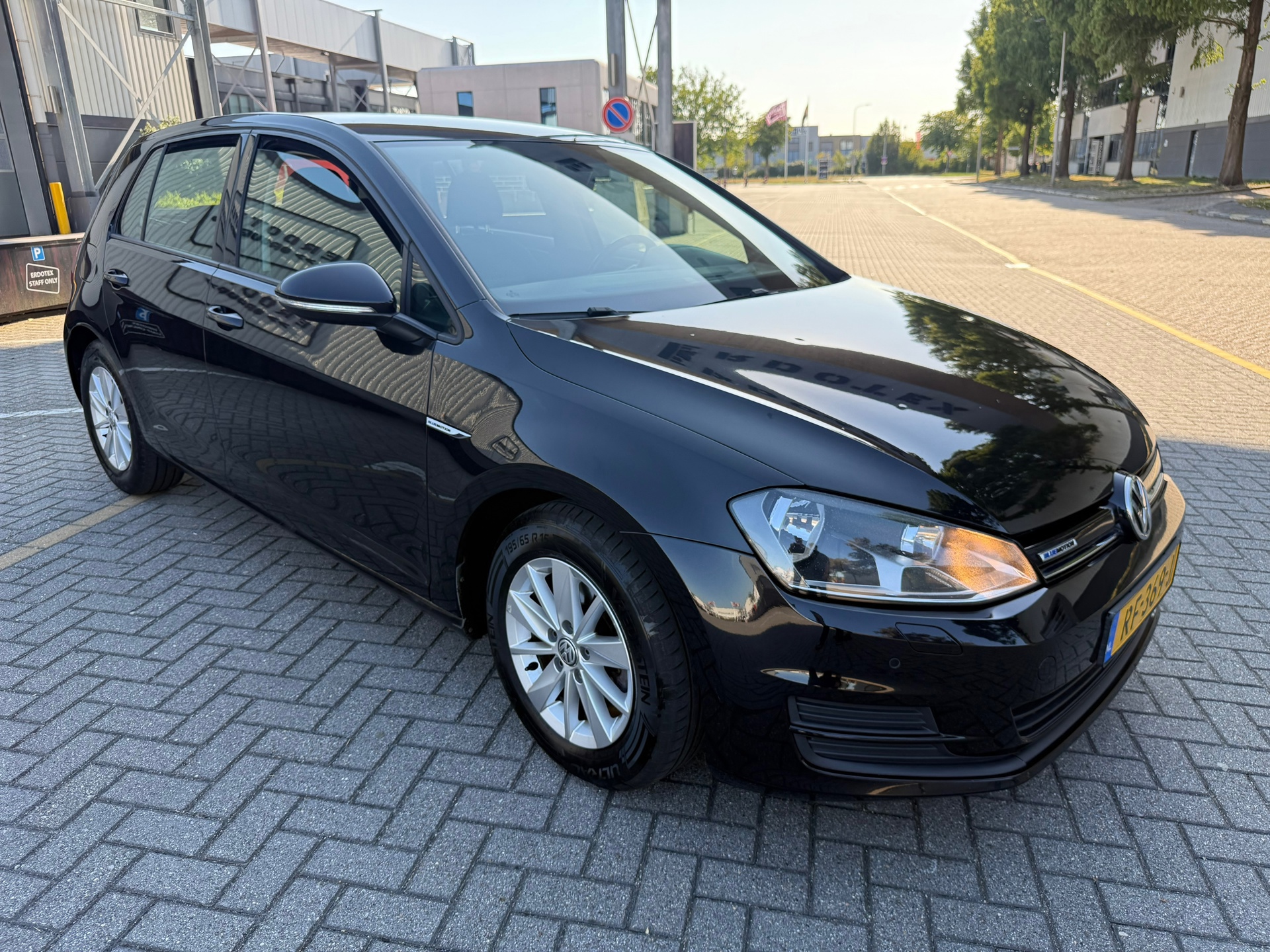 Volkswagen Golf 1.0 TSI Connected Series (2016), foto 3