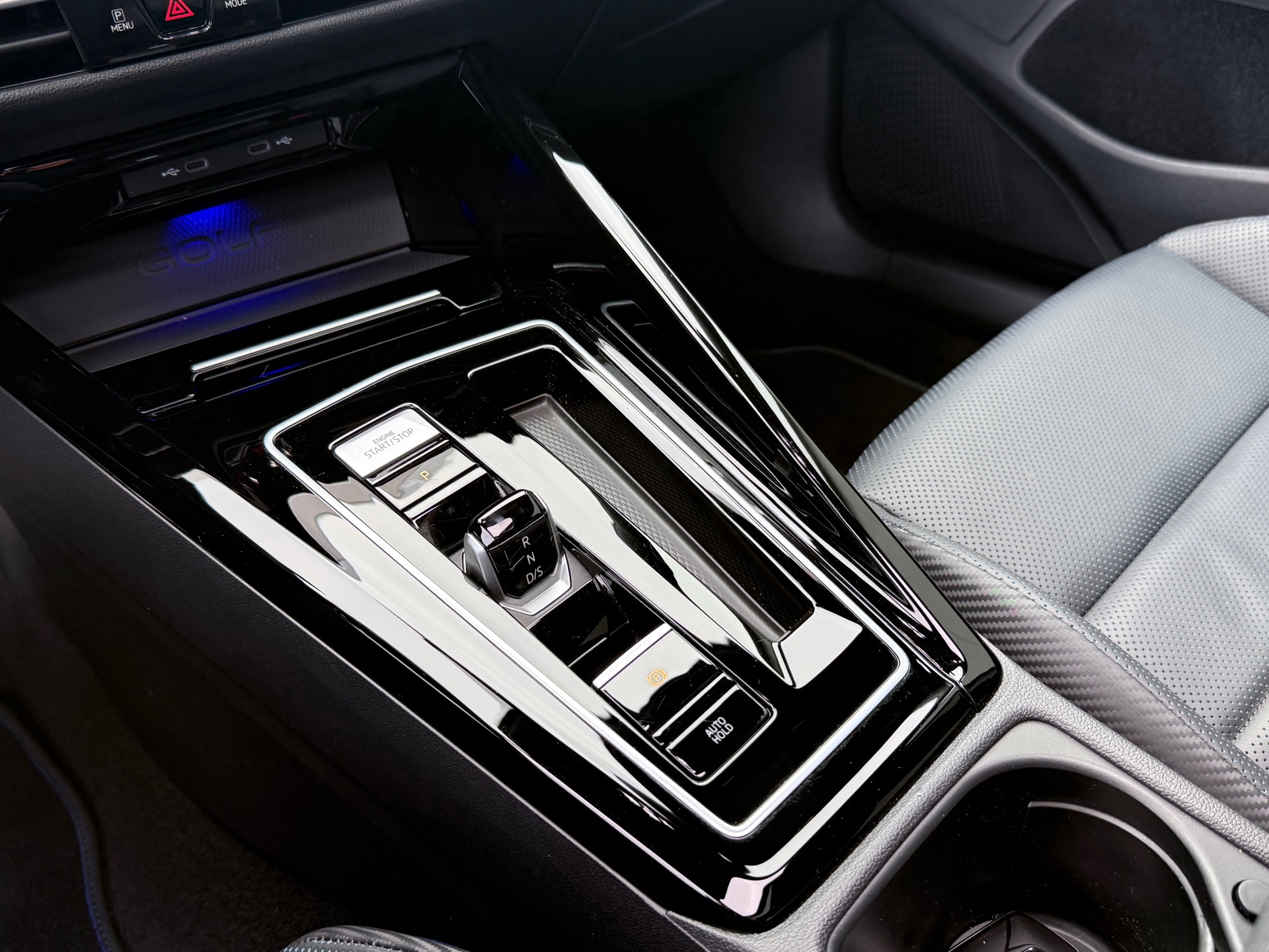 Volkswagen Golf 2.0 TSI R 4Motion Performance Fabrieks (2023), foto 24