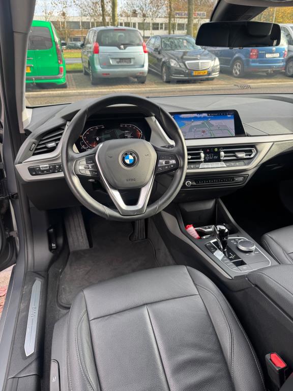 BMW 1-serie 118i Executive (2022), foto 5