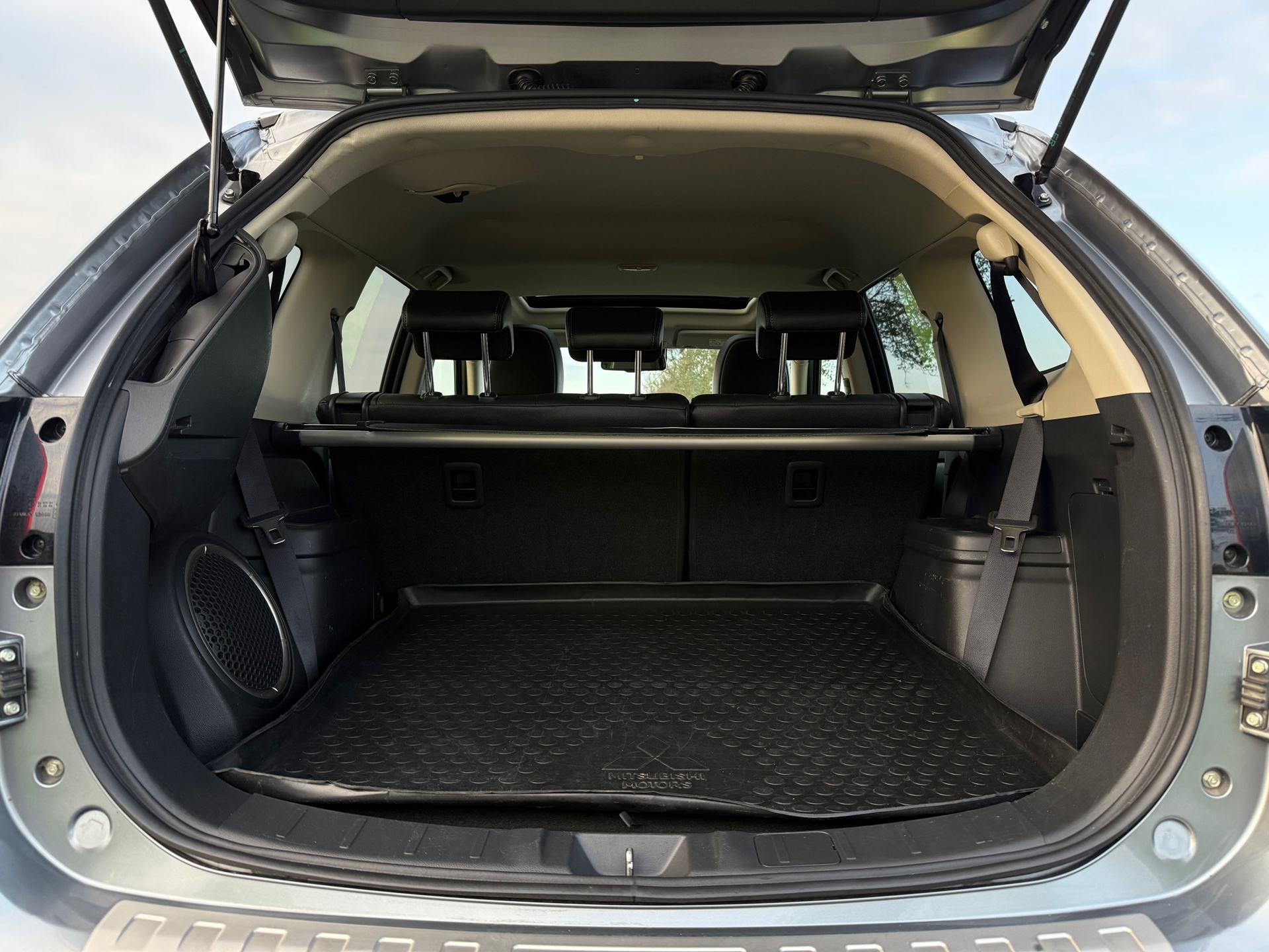 Mitsubishi Outlander 2.0 Instyle 4WD (2016), foto 24