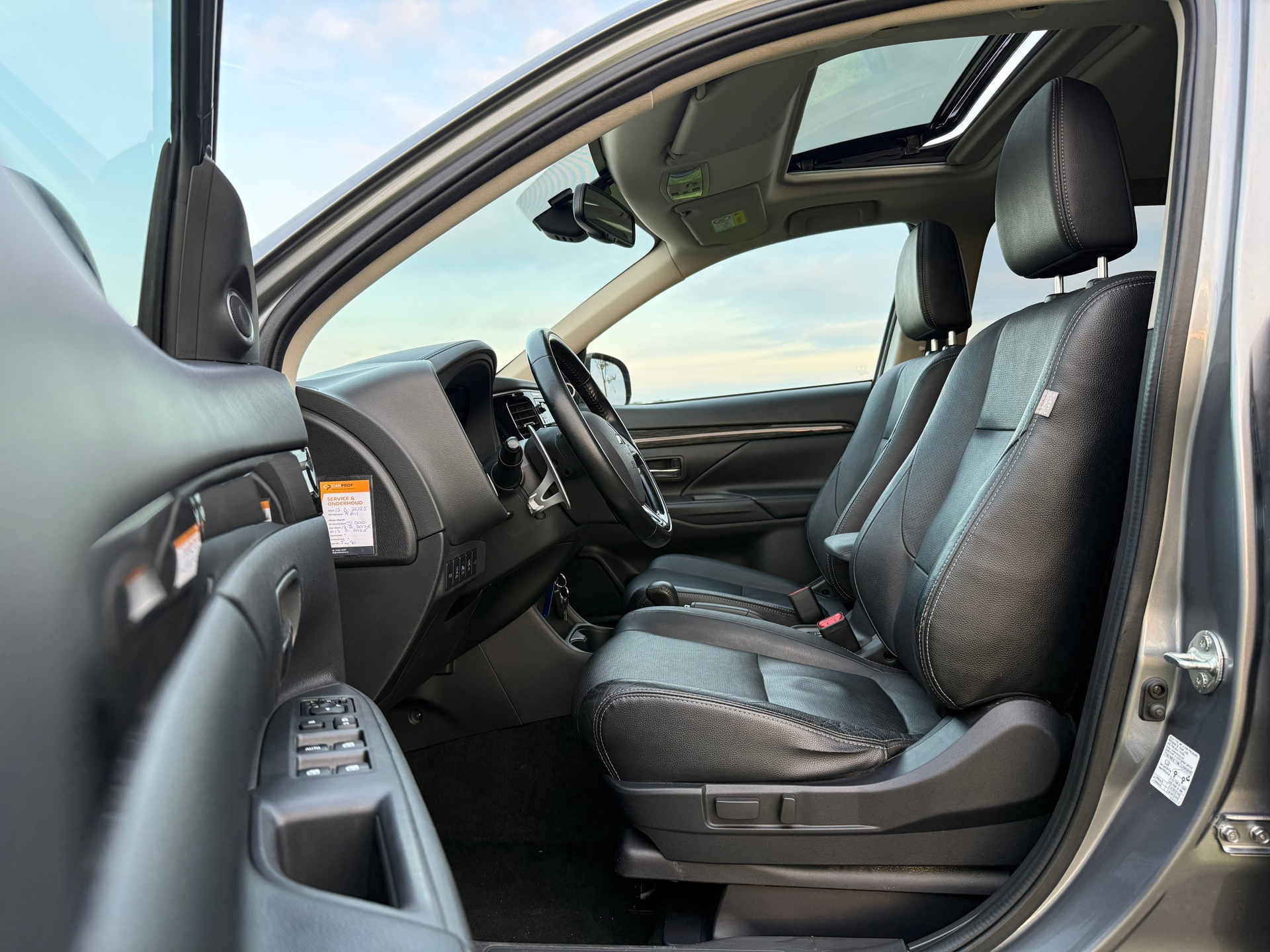 Mitsubishi Outlander 2.0 Instyle 4WD (2016), foto 6