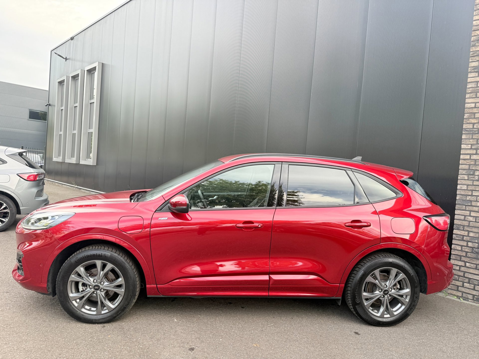 Ford Kuga 2.5 PHEV ST-Line X (2024), foto 3